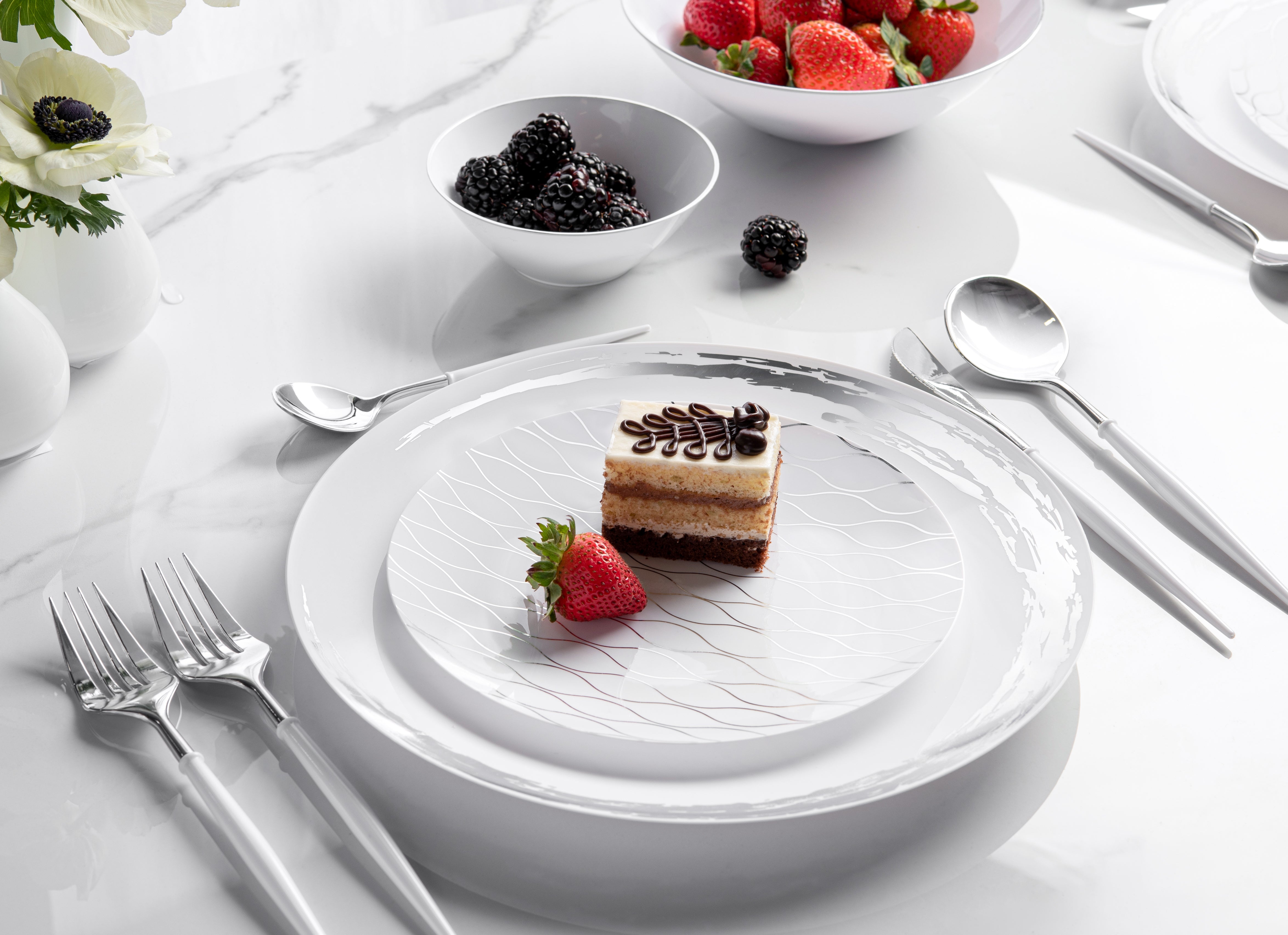 192-Piece White & Silver Round Plastic Dinnerware Set - 96 Servings - Durable Disposable Plates, Bowls, Cups & Cutlery - Perfect for Parties, Picnics, BBQs & Outdoor Events
