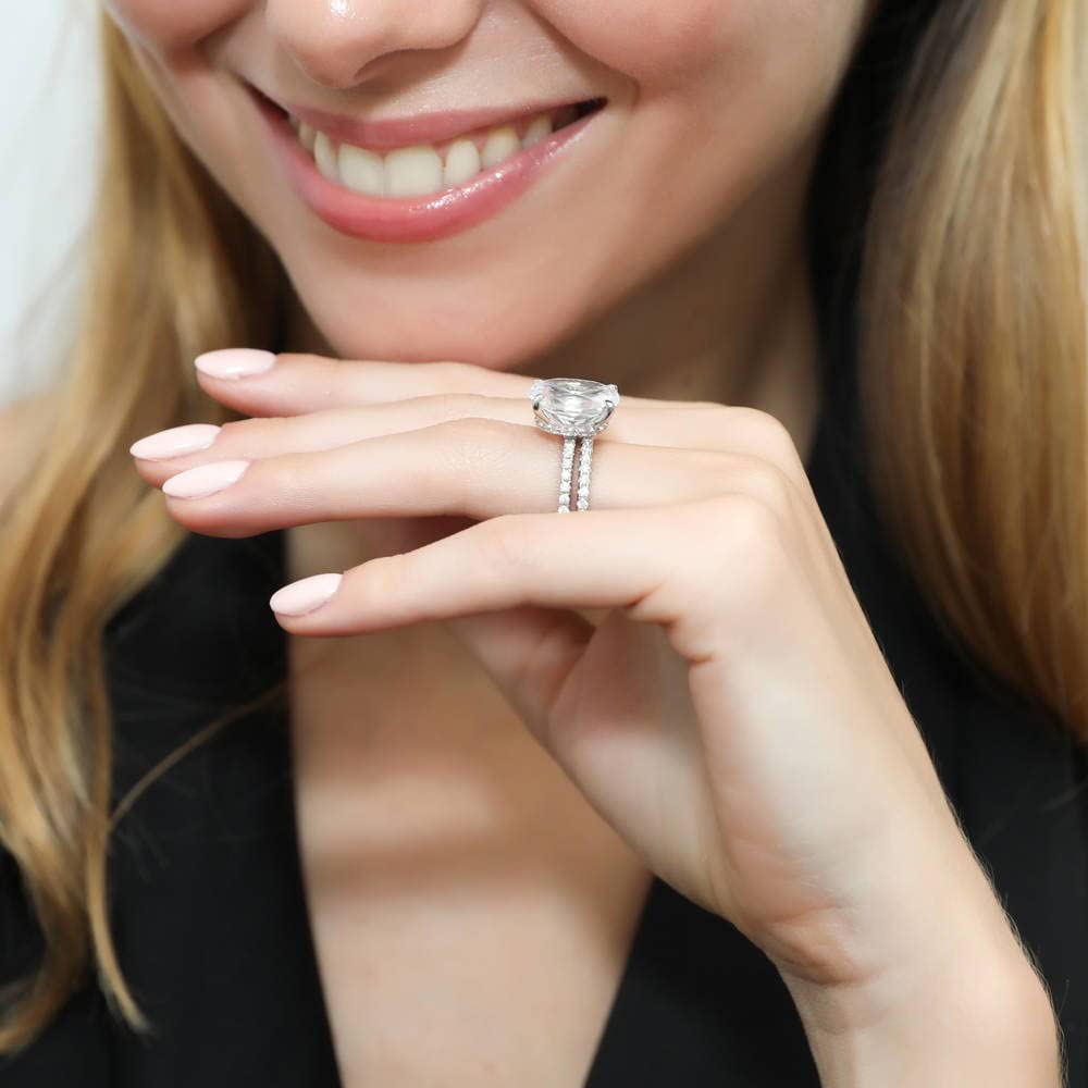 BERRICLE 5.5 Carat Oval Cut Cubic Zirconia Sterling Silver Engagement Ring Set for Women - Solitaire CZ Hidden Halo Wedding Band, Rhodium Plated Size 4-10 - Perfect for Proposals, Anniversaries & Special Occasions