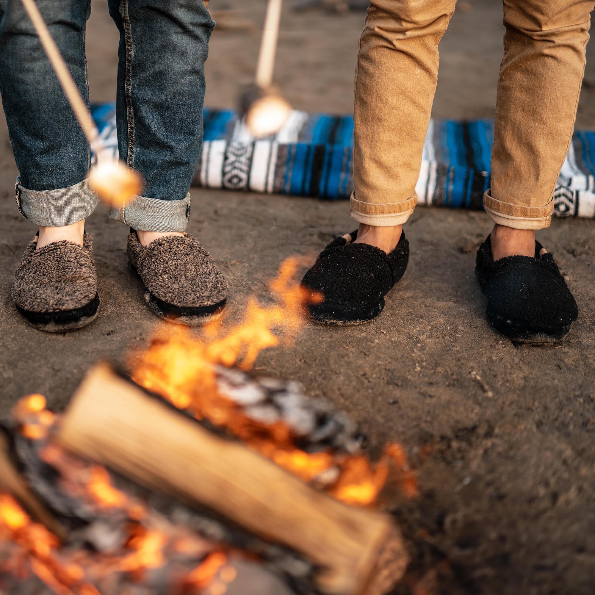 Men's Classic Moccasin Slippers - Soft Indoor/Outdoor House Shoes for Comfort & Style - Perfect for Home, Travel & Relaxation