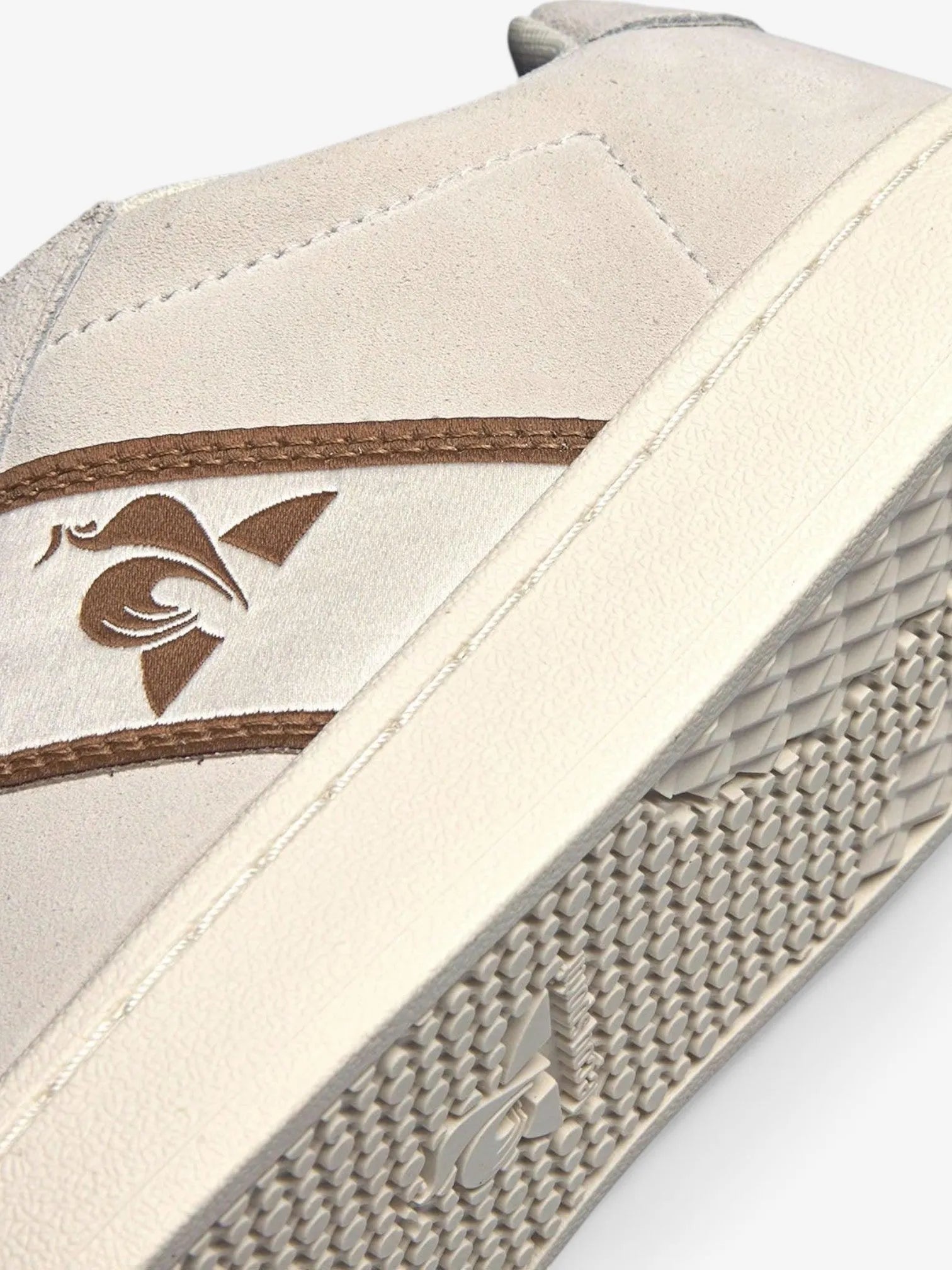 Le Coq Sportif Classic Soft White Beige Sneakers - Comfortable Casual Shoes for Men & Women | Perfect for Walking, Running & Everyday Wear