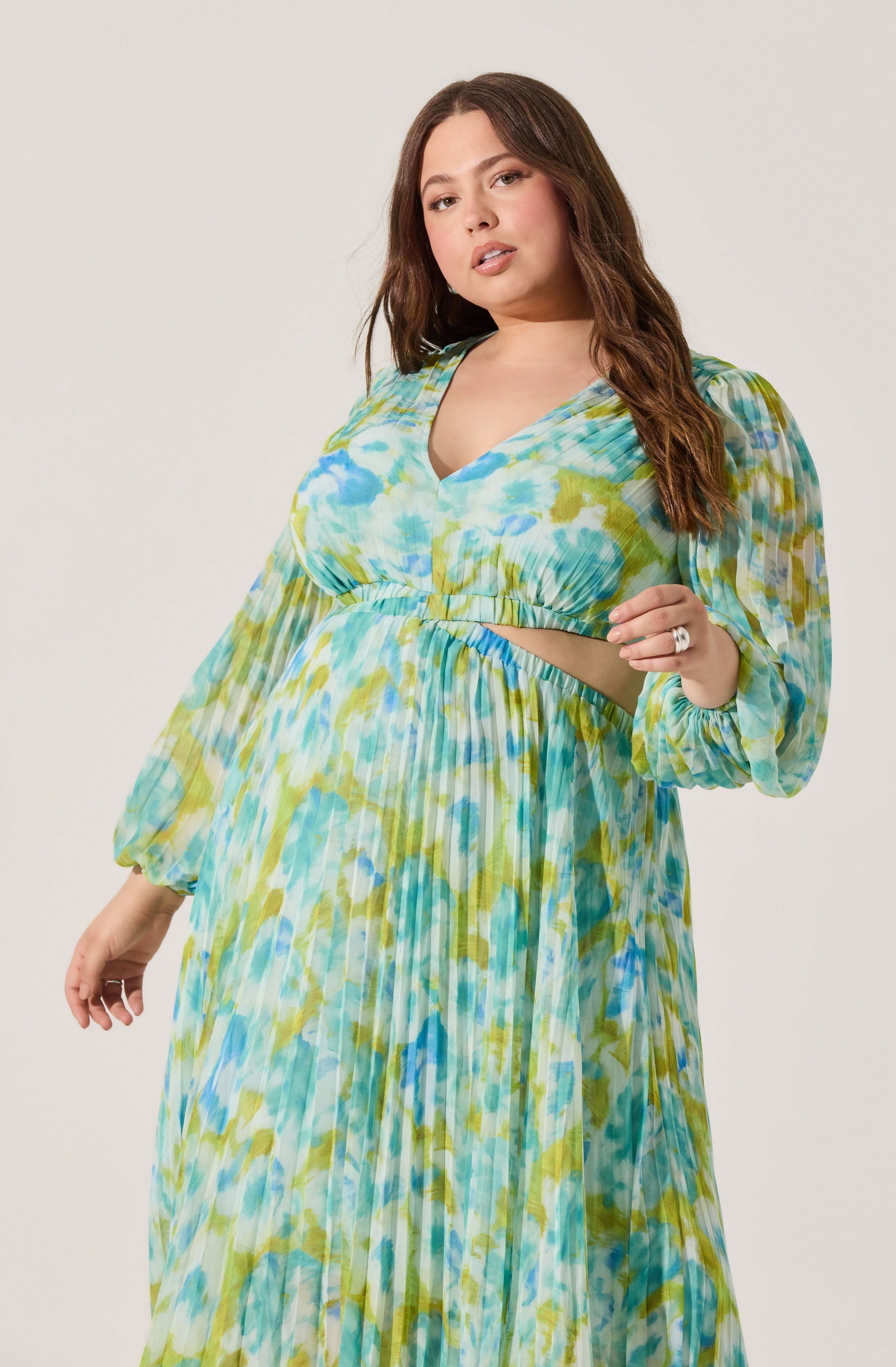 Elegant Floral Long Sleeve Maxi Dress for Women - Boho Chic Flowy Evening Gown - Perfect for Weddings, Parties & Special Occasions