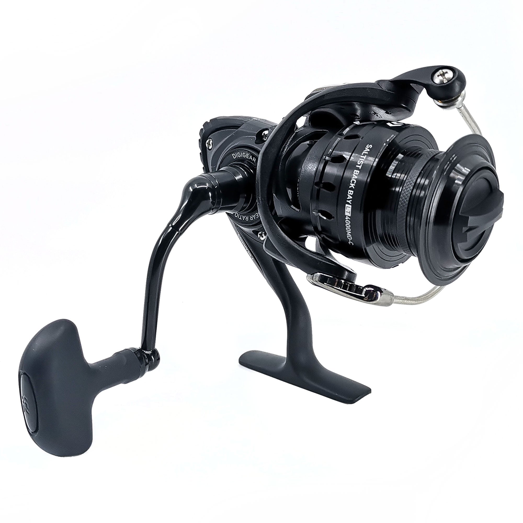 Daiwa Saltist Back Bay LT Spinning Reel - Lightweight Saltwater Fishing Reel for Surf, Pier & Inshore Fishing | Smooth Drag System | Corrosion Resistant Design