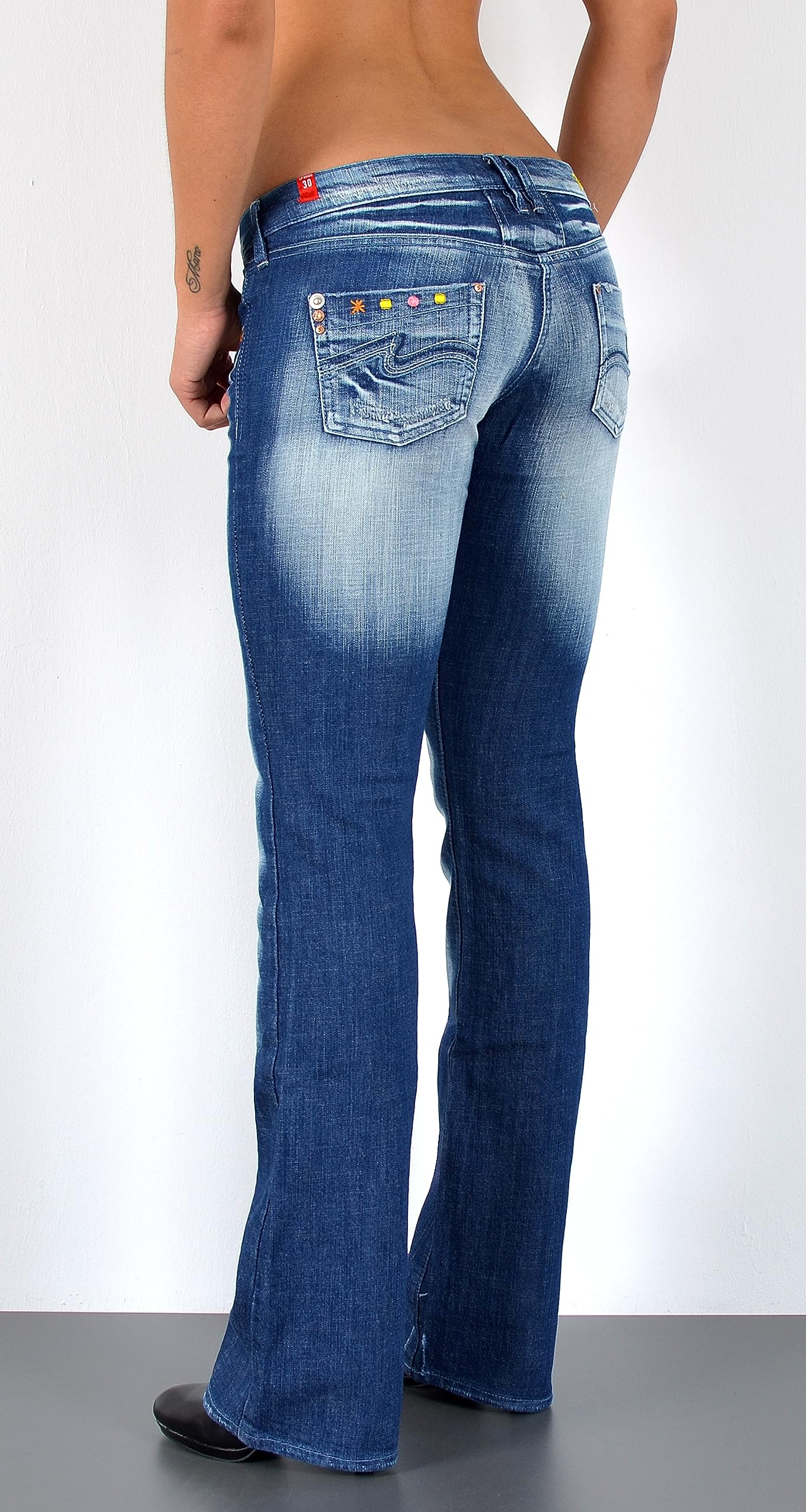 ESRA Bootcut Jeans for Women - Low Waist Stretch Denim Pants with Flared Leg (Plus Size Available) - Perfect for Casual Wear, Office Outfits & Night Out