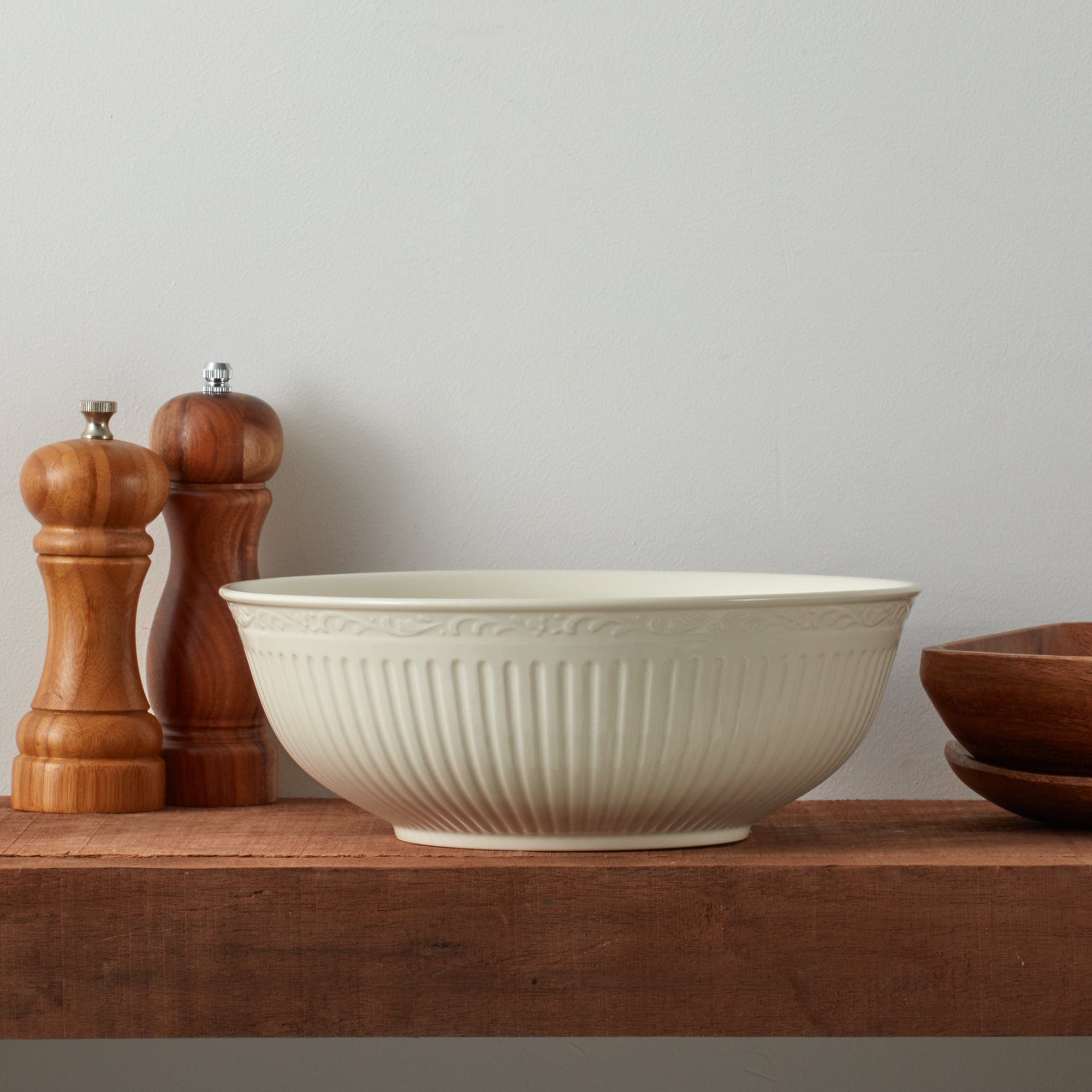 Italian Countryside® 9.5 Inch Ceramic Vegetable Serving Bowl - Perfect for Salads, Pasta, and Farmhouse Style Dining Decor