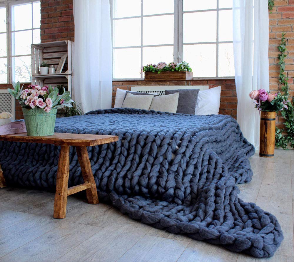 Clootess Bulky Chunky Yarn - Extra Thick Roving Wool for Hand Knitting, Crochet & DIY Projects - Navy Blue (11 lbs) - Perfect for Sofa Throws, Bed Blankets & Cozy Home Decor