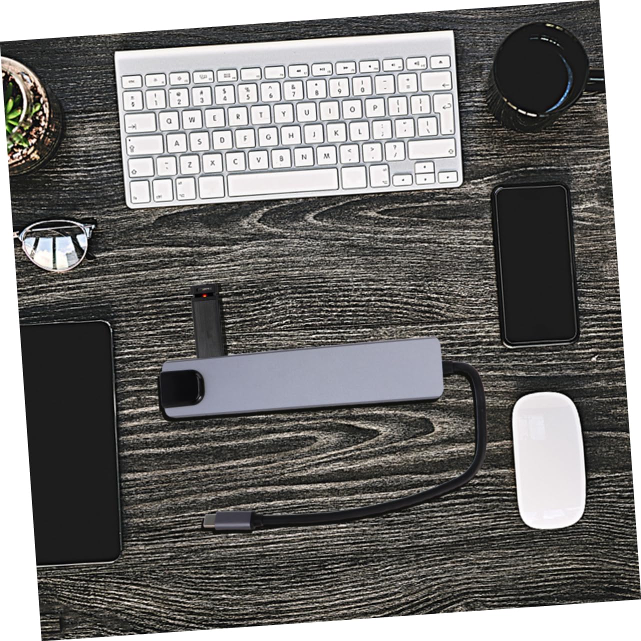 HOMSFOU 8-in-1 USB 3.0 Hub with 4K HDMI, Fast Charging Port - Perfect for Laptop, PC, MacBook Pro/Air, Home Office & Gaming Setup