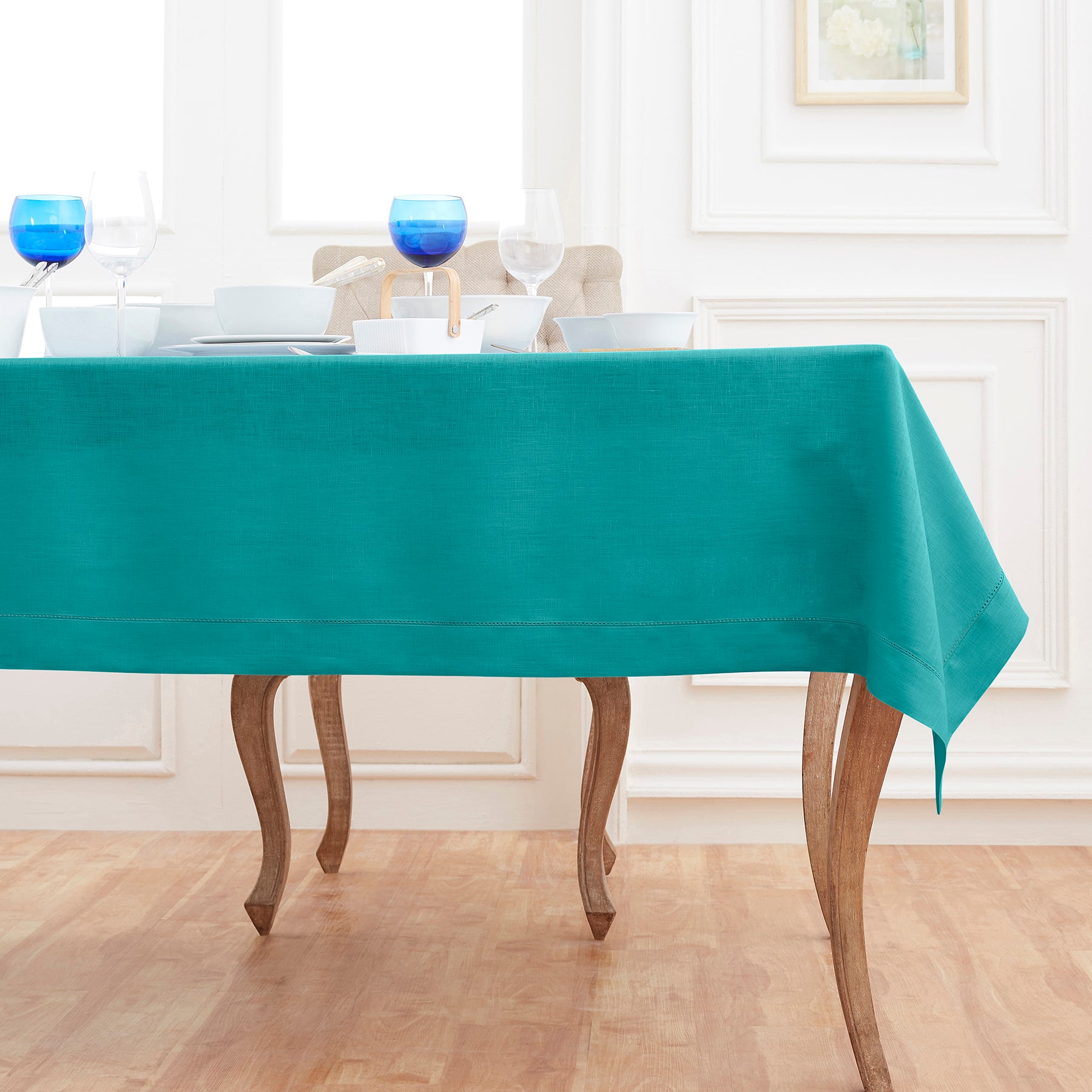 Elegant Classic Hemstitch Tablecloth - Premium Cotton Dining Table Cover for Formal & Casual Settings - Perfect for Weddings, Parties & Everyday Use
