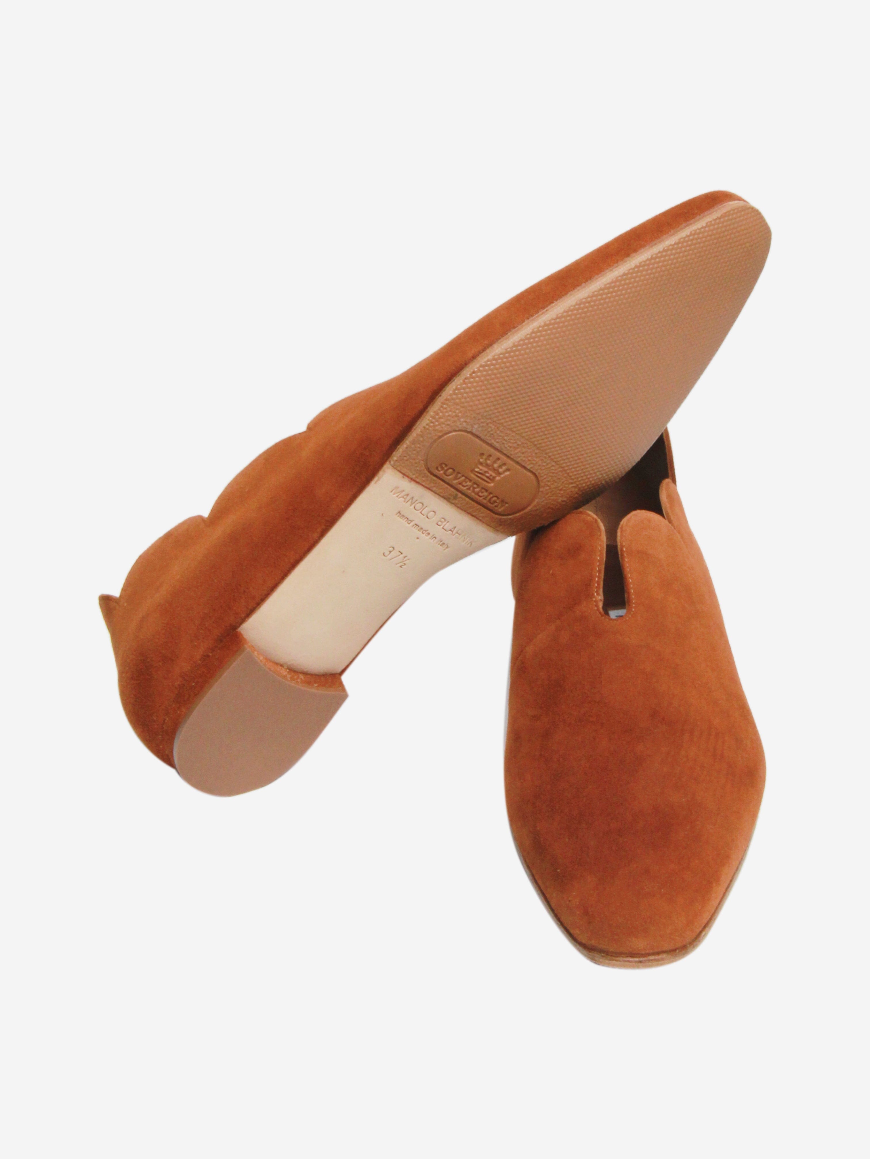 Stylish Brown Suede Scallop-Trimmed Ankle Boots Women's Size EU 37.5 (US 7.5) - Perfect for Fall Outfits, Date Nights & Casual Wear