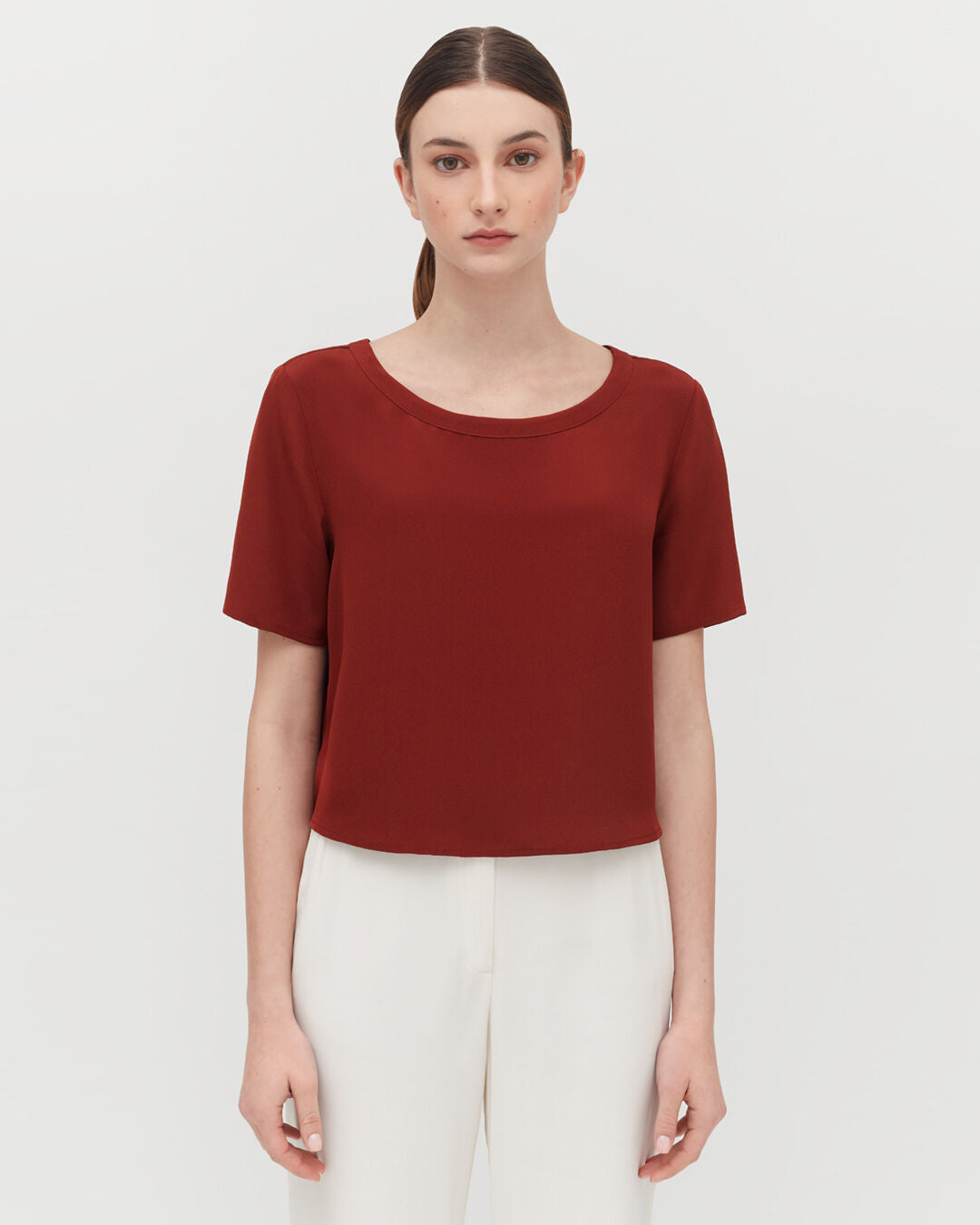 Silk Cropped Crewneck T-Shirt for Women - Soft & Breathable Summer Top - Perfect for Casual Outfits, Beach Days & Layering