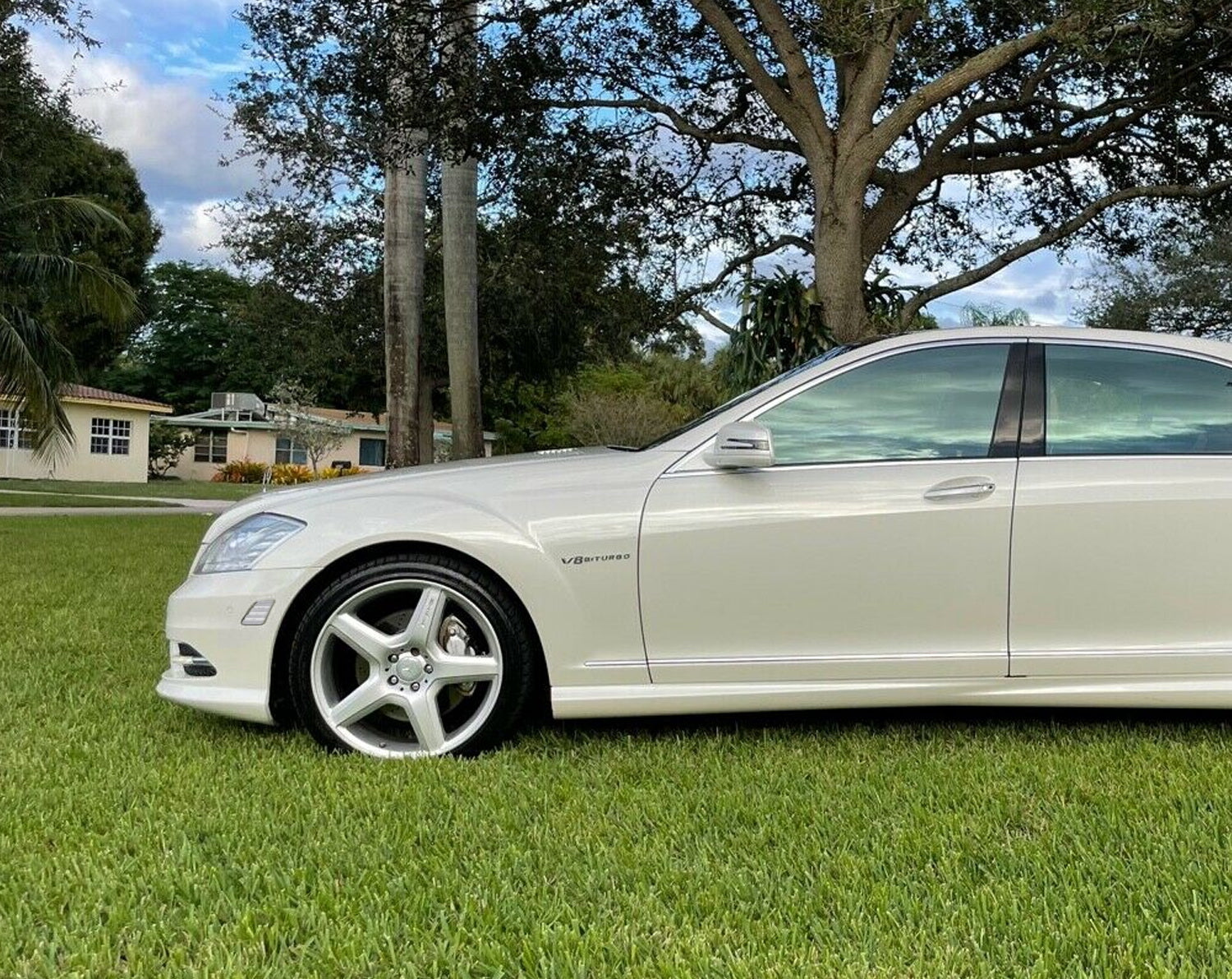 Amber LED Strip Side Marker Lights for 2010-2013 Mercedes-Benz W221 S-Class - Clear Lens, Durable & Bright - Perfect for Night Driving & Car Customization