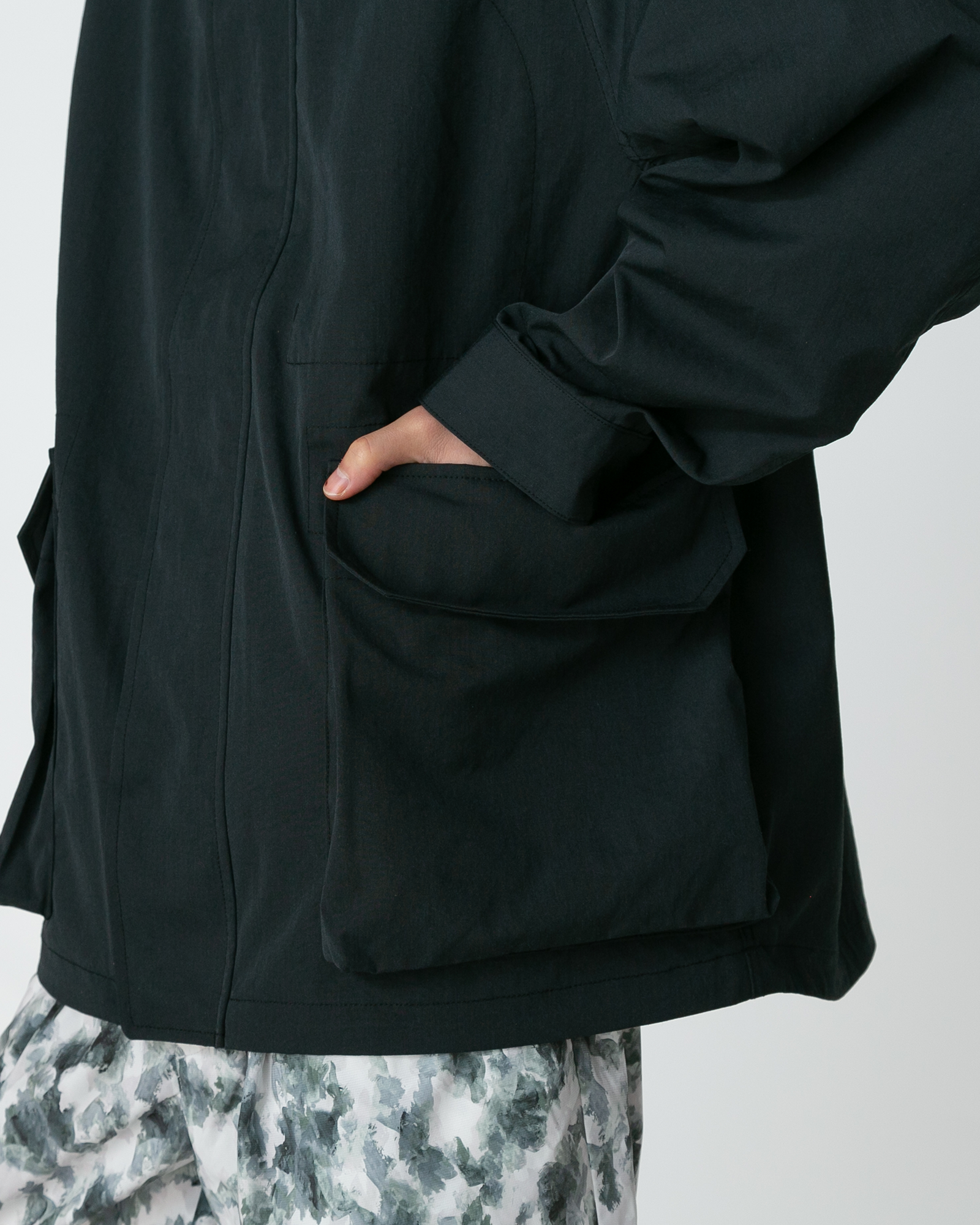 Takibi Weather-Resistant Cloth Jacket for Men & Women - Lightweight Outdoor Windbreaker for Hiking, Camping & Travel