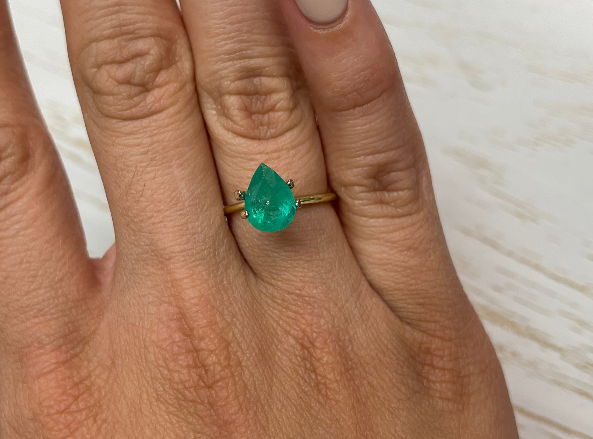 2.0 Carat Medium Green Natural Loose Colombian Emerald Pear Cut Gemstone for Jewelry Making, Engagement Rings & Fine Collections - Perfect for Custom Designs & Luxury Gifts