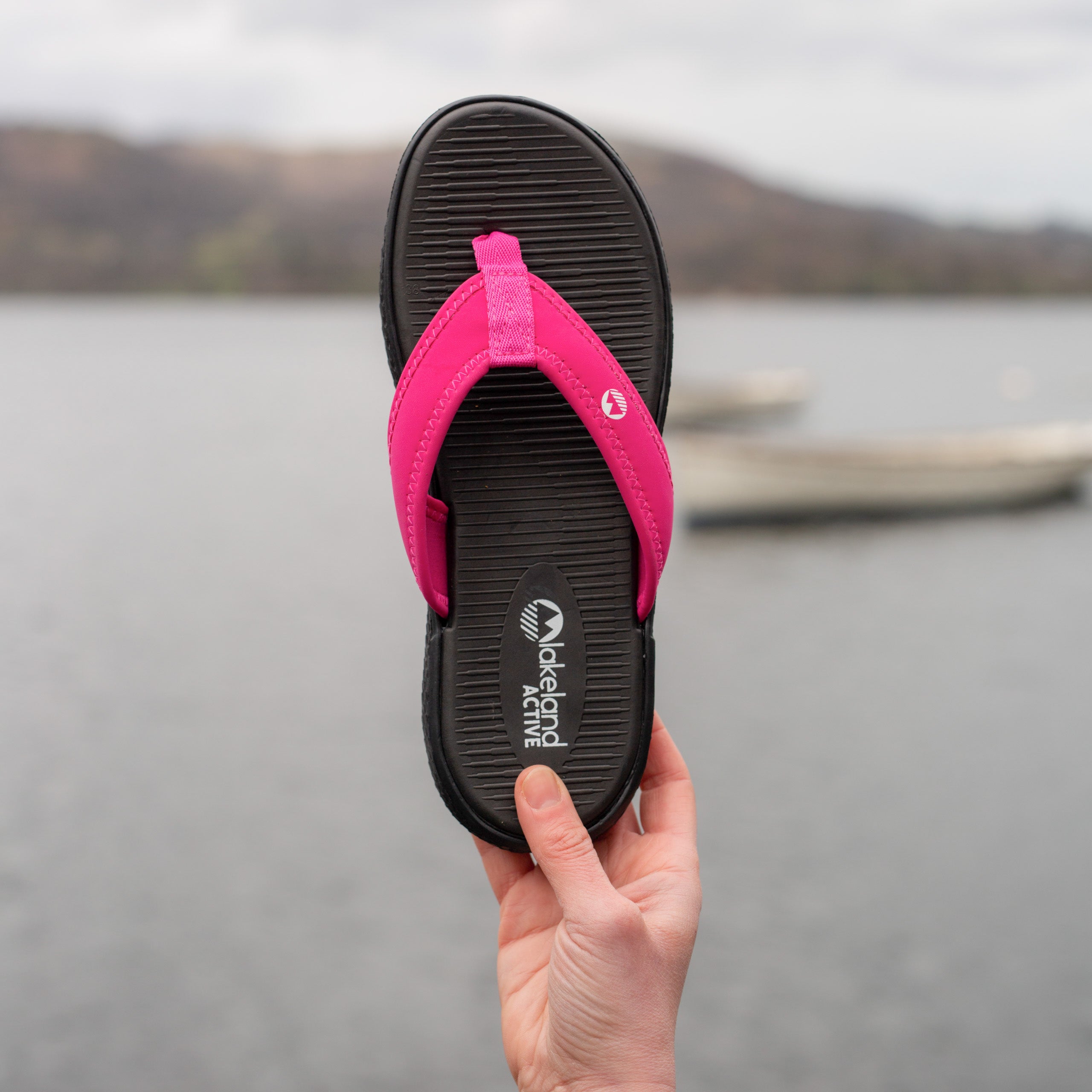 Women's Neoprene Flip Flops - Comfortable Waterproof Beach Sandals for Pool, Spa & Summer Vacation