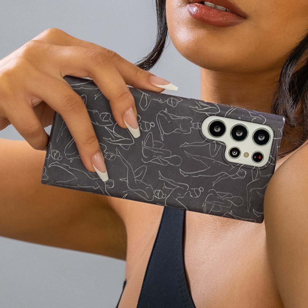 Stylish Samsung Phone Case with Smoke Design - Trendy & Durable Protection for Galaxy Models - Perfect for Everyday Use & Travel