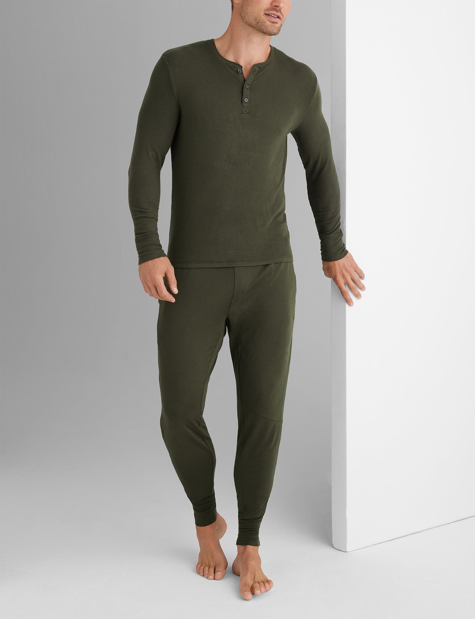 Comfortable Men's Lounge Henley Shirt - Soft Cotton Relaxed Fit for Casual Wear, Home Lounging & Weekend Outings