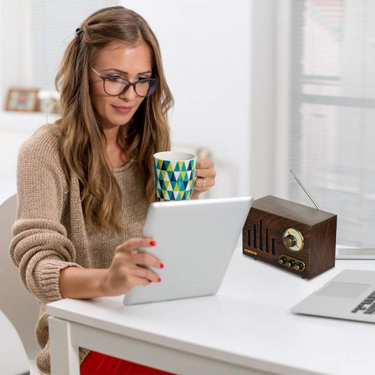 Vintage Wooden FM AM Radio with Bluetooth, MP3 Player, Built-in Speaker & Antenna - Retro Style Wireless Radio for Kitchen, Living Room, Office | Perfect for Coffee Breaks, Relaxing at Home & Background Music