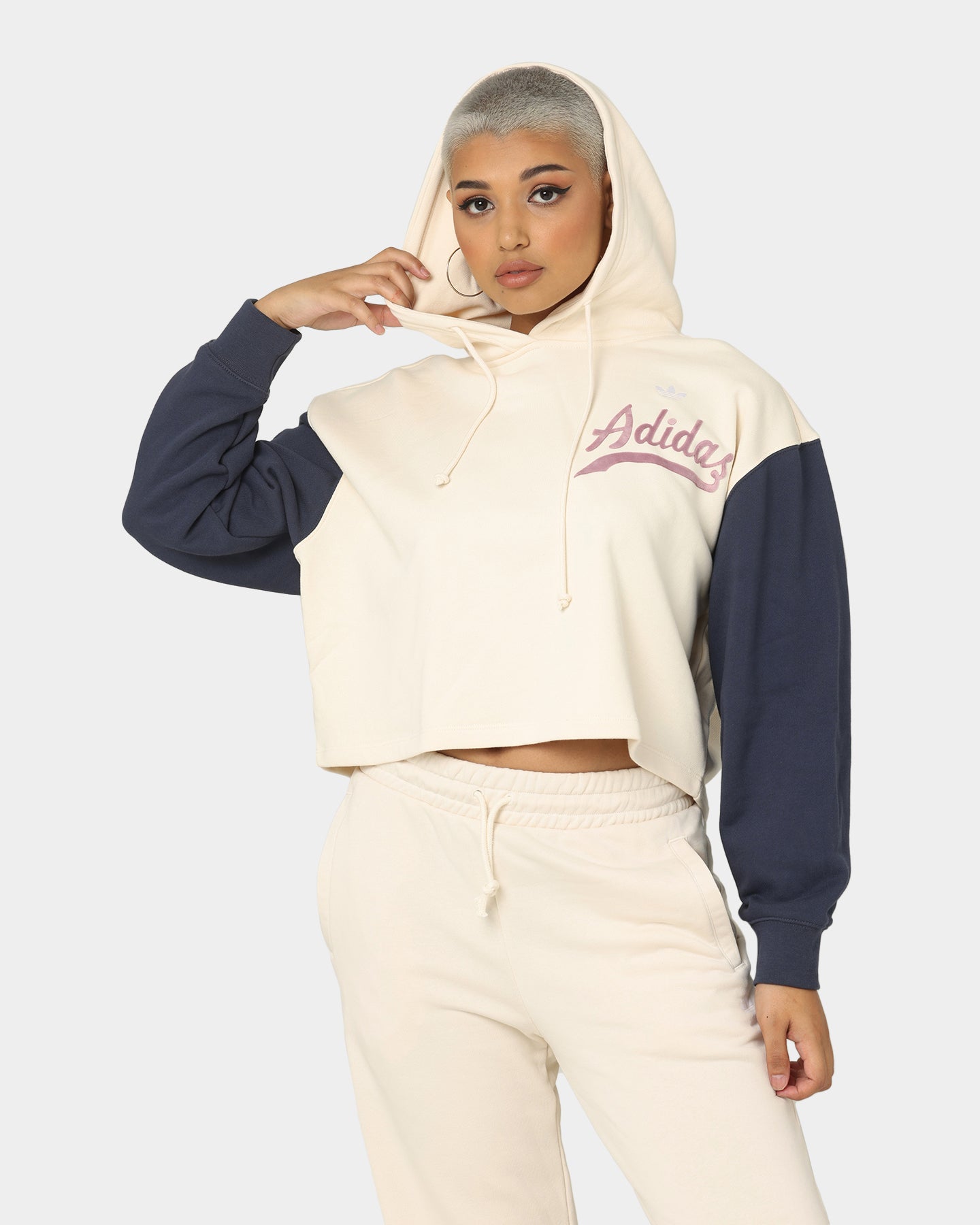 Adidas Women's Modern Basketball Hoodie - Wonder White/Shadow Navy - Stylish & Comfortable for Casual Wear, Gym & Street Fashion