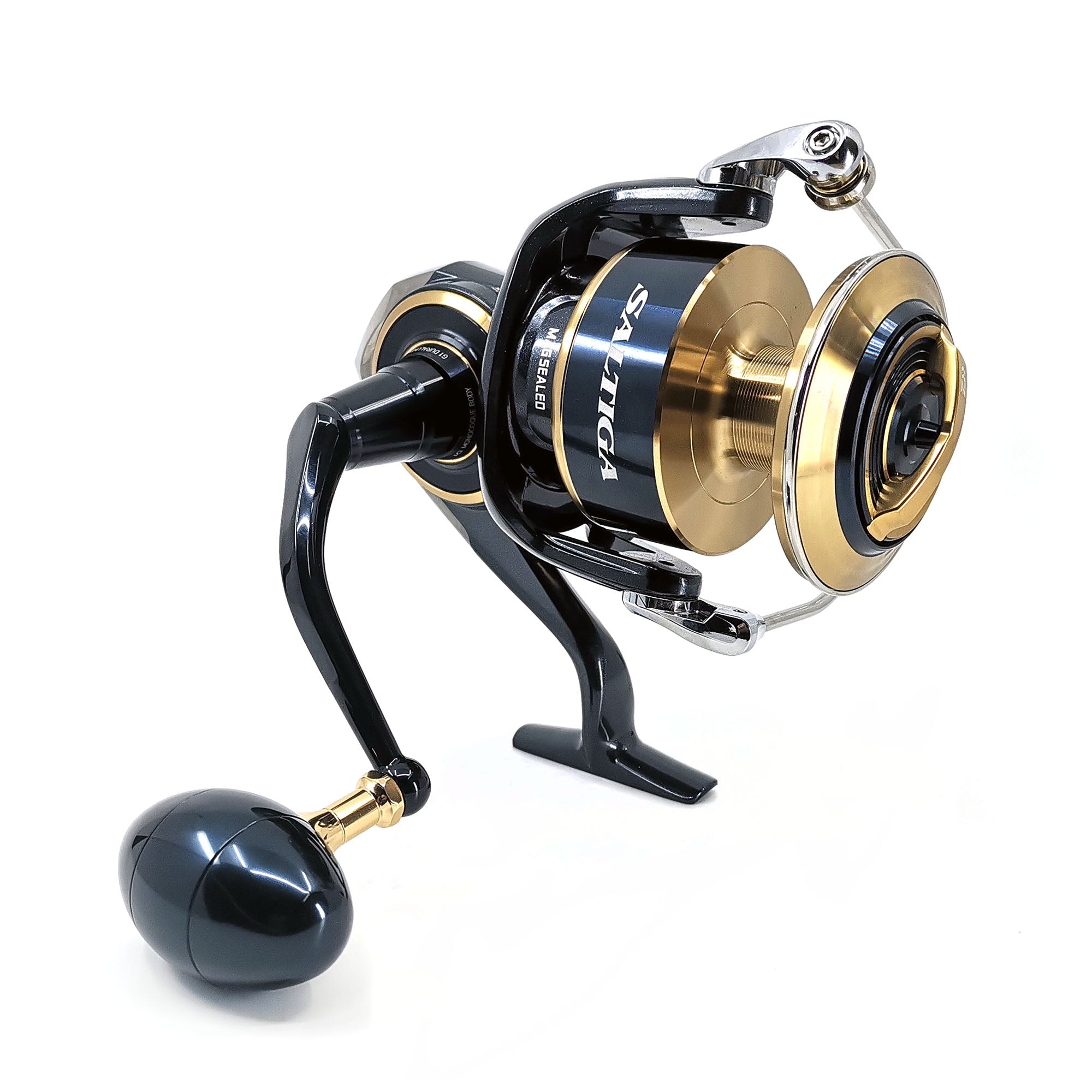 Daiwa Saltiga Spinning Fishing Reel 2020 Model - High Performance Saltwater Fishing Gear for Offshore & Surf Casting