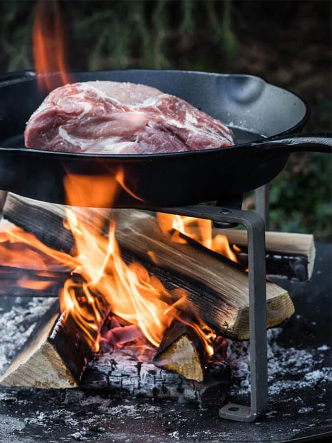 Petromax Cast Iron Fire Skillet with Removable Handle - Perfect for Camping, Grilling & Outdoor Cooking