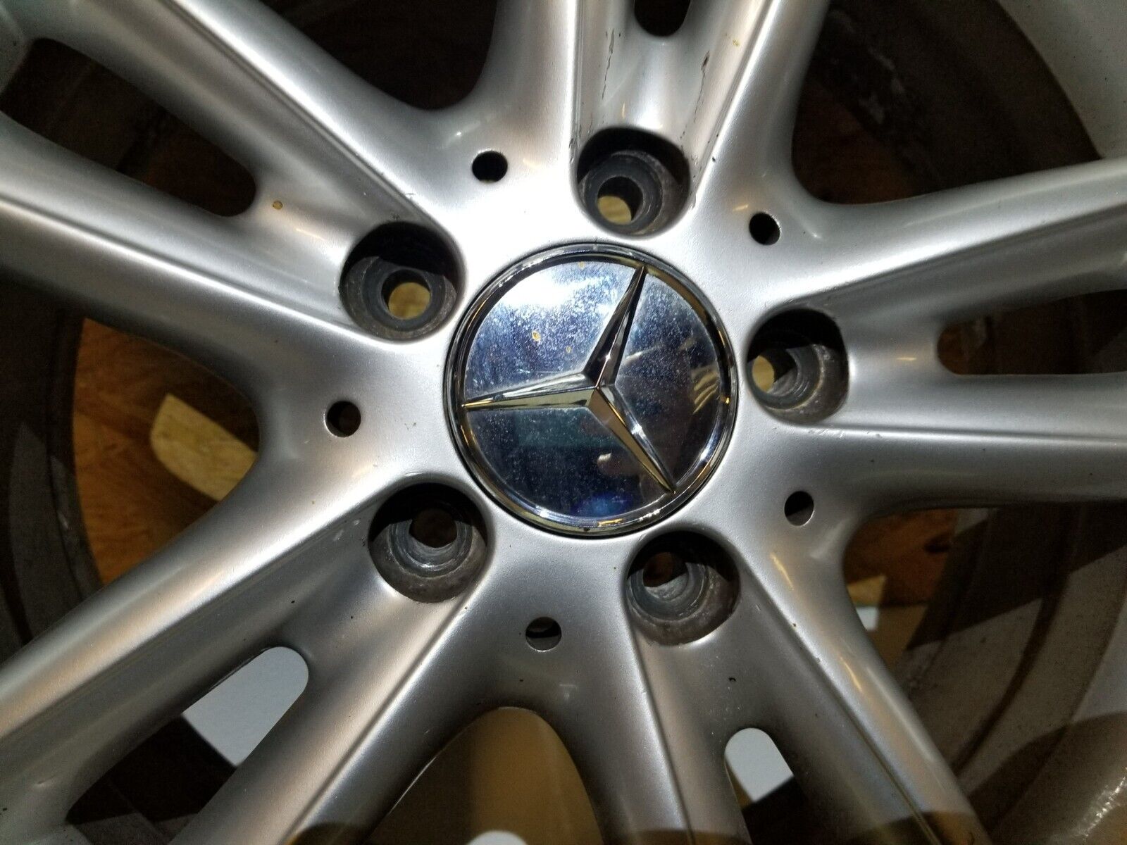 03 04 05 06 Mercedes C230 Alloy Wheel Rim & Tire 225/55ZR16 W203 OEM Replacement - Perfect for Luxury Car Upgrades & Performance Driving