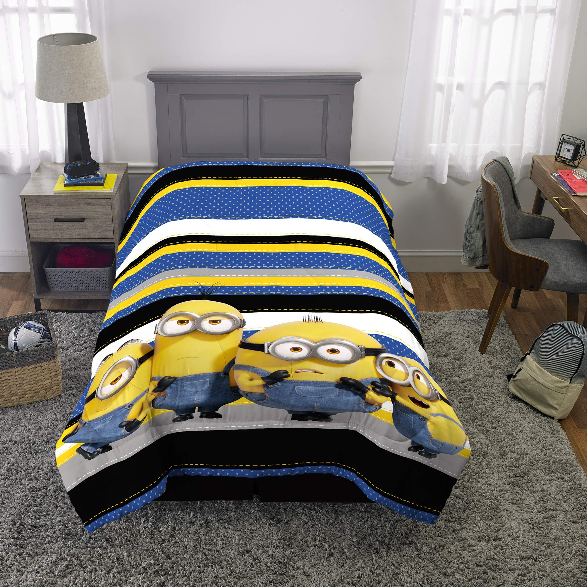 Franco Kids Bedding Super Soft Microfiber Reversible Comforter Set - Twin/Full Size - Minions The Rise of Gru Design - Perfect for Kids' Bedrooms, Sleepovers & Cozy Movie Nights