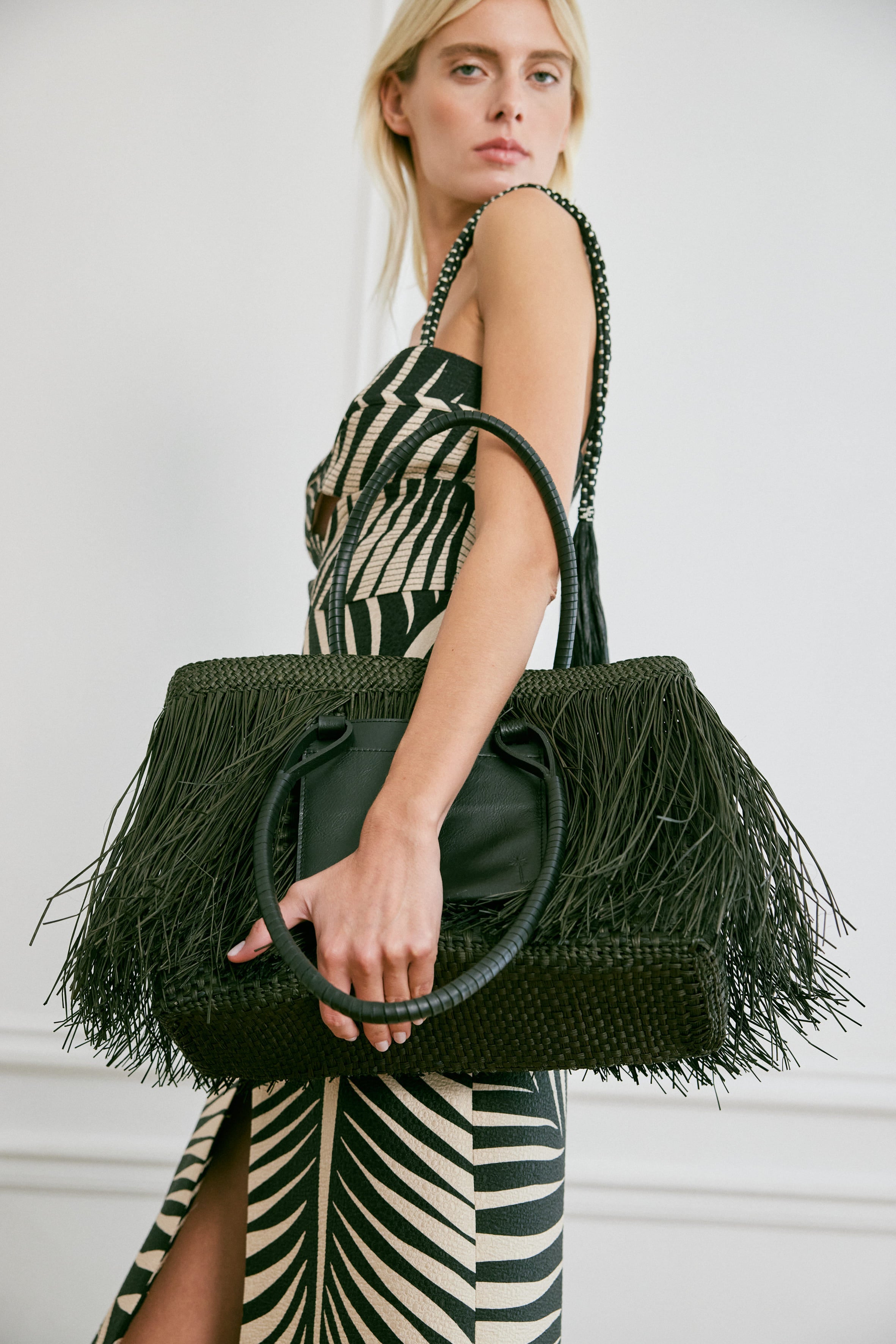 Stylish and Durable Palm's Embrace Bag - Perfect for Travel, Work, and Everyday Use