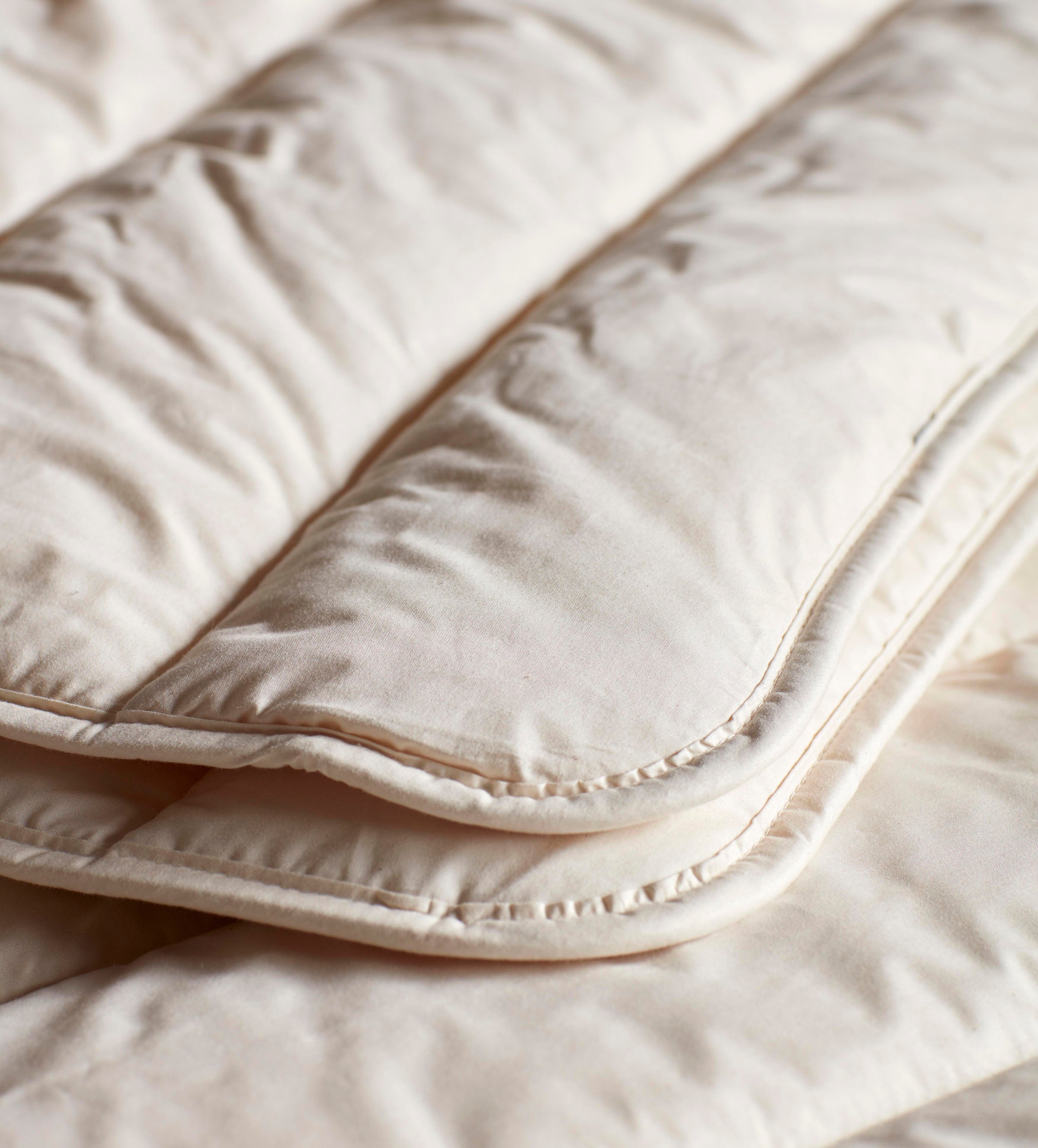 Premium 100% Natural Wool Duvet - King Size Hypoallergenic Comfort for All Seasons | Perfect for Cold Winters & Allergy Relief in Bedroom