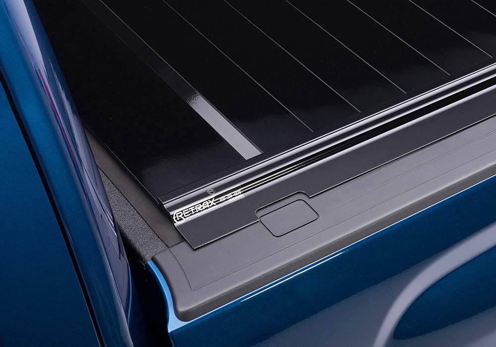 RetraxPRO MX Retractable Tonneau Cover for Chevy Colorado & GMC Canyon 6' Bed (2015-2018) | Model 40453 | Durable Aluminum Roll-Up Truck Bed Cover | Perfect for Hauling, Camping & Outdoor Adventures