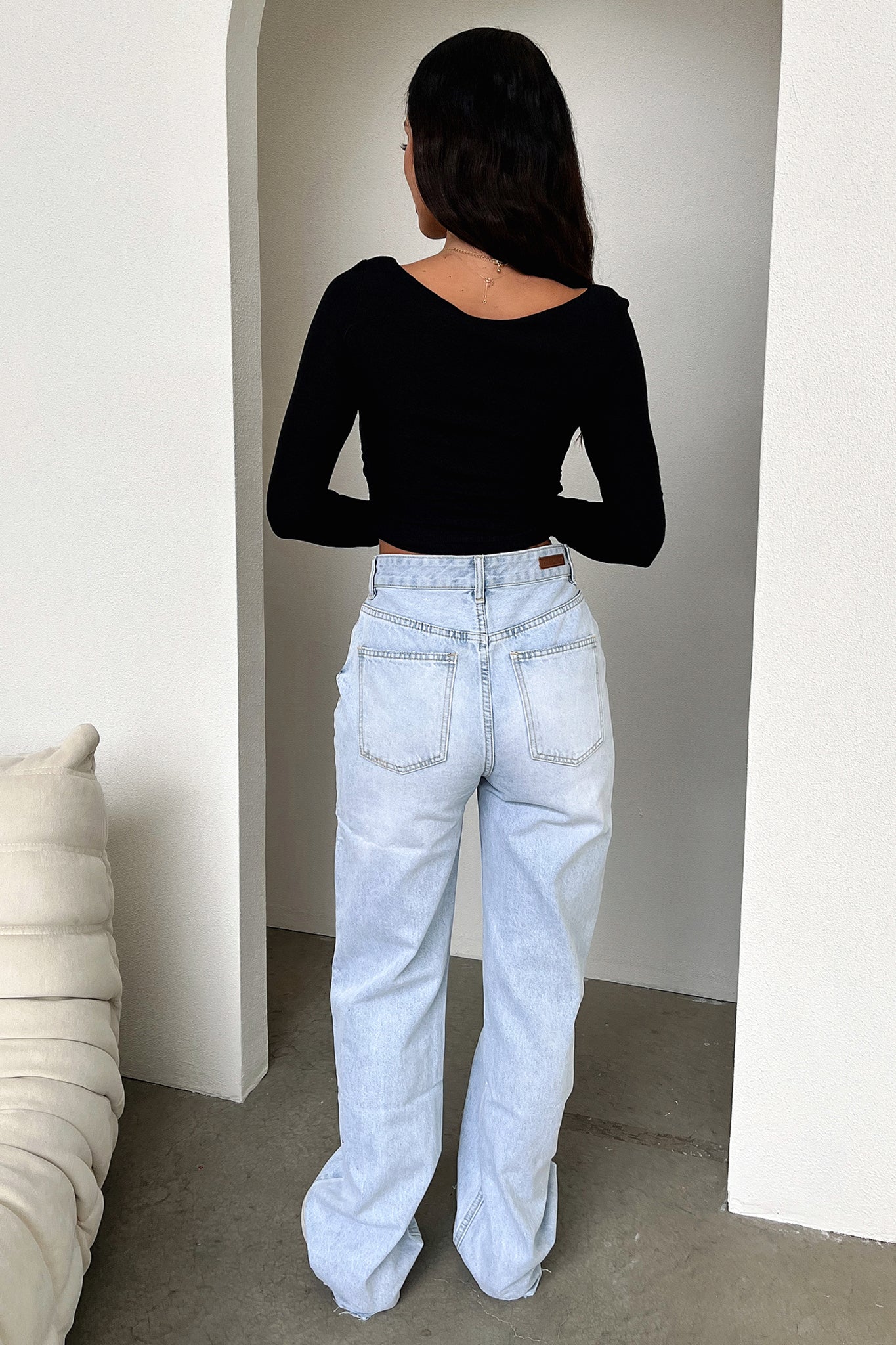 Kendra Crop Top - Black Women's Fashion T-Shirt for Casual Wear, Street Style & Summer Outfits