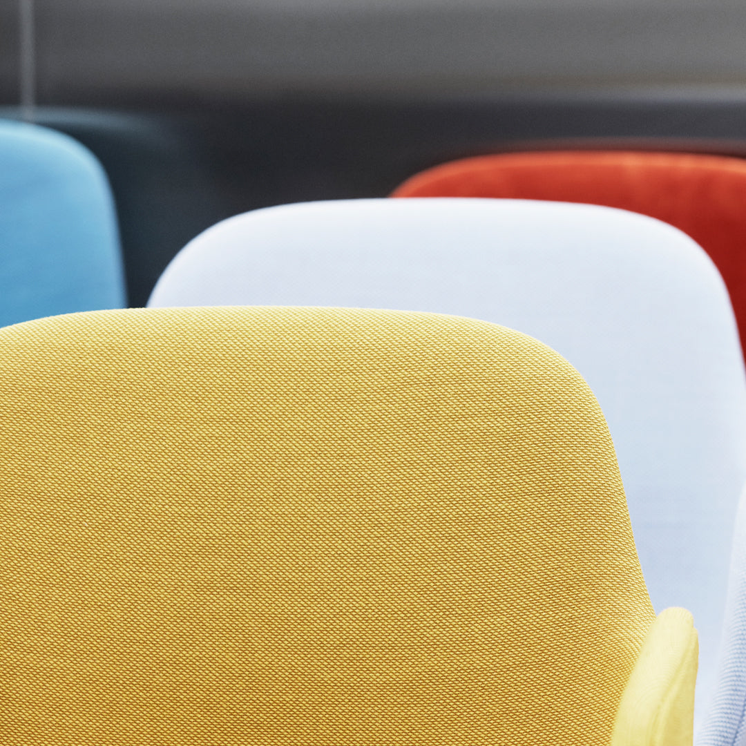 Modern Form Armchair with Sturdy Metal Legs & Premium Upholstery - Perfect for Living Room, Office or Reading Nook