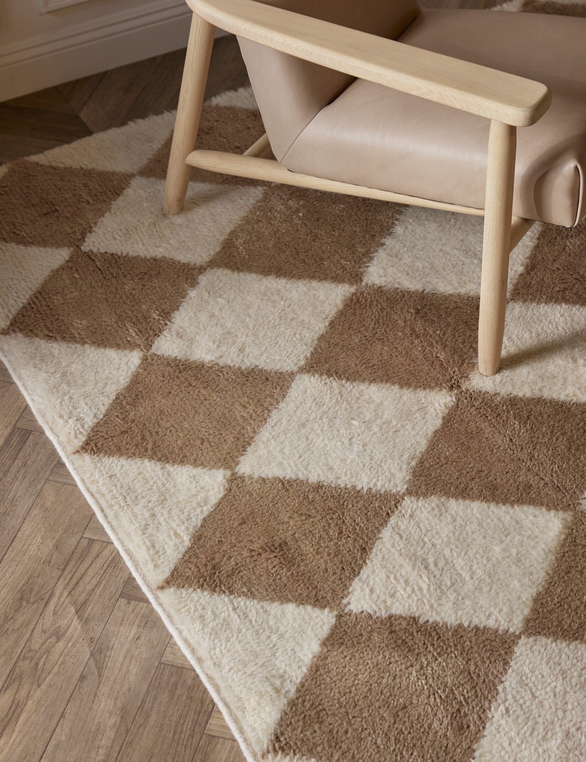 Hand Knotted Wool Moroccan Shag Rug - Soft & Durable Boho Chic Area Rug for Living Room, Bedroom, Nursery - Perfect for Cozy Home Decor & Modern Interior Design