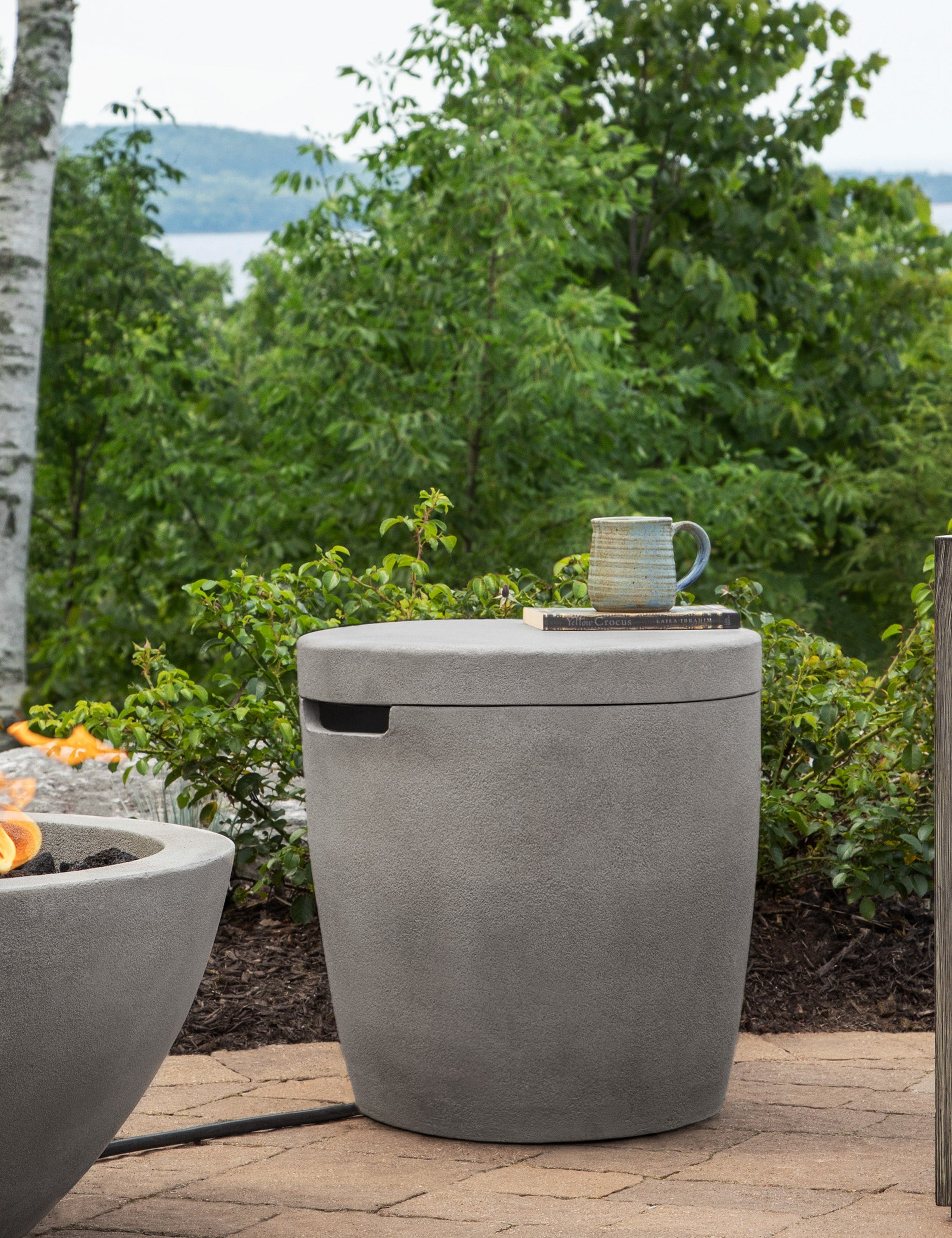 Benno Heavy-Duty Propane Tank Cover - Weatherproof & UV Resistant Protection for 20 lb LP Gas Cylinders - Perfect for Grilling, Camping & Outdoor Use