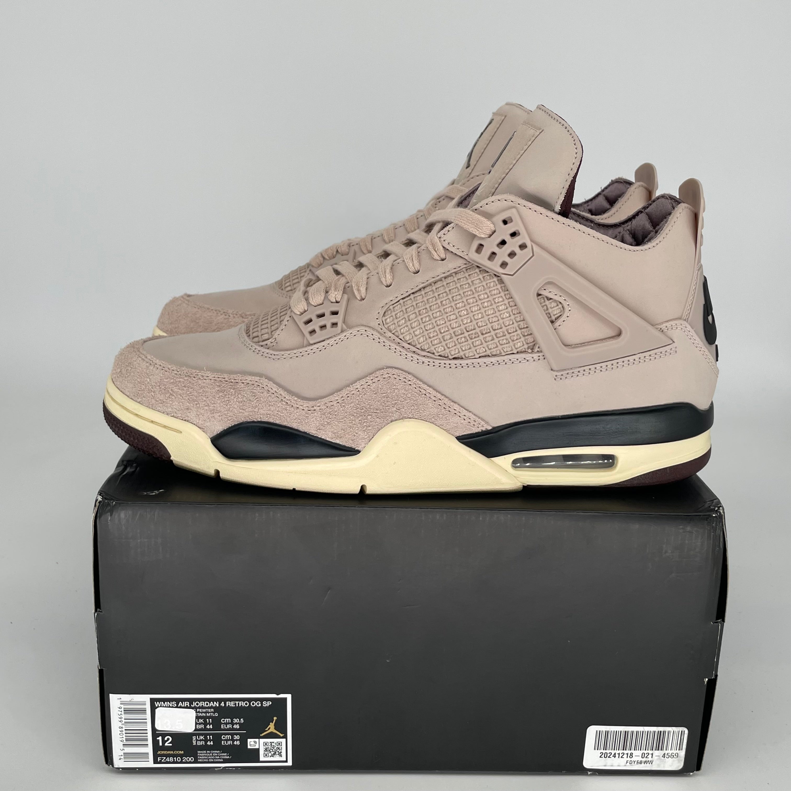 **Air Jordan 4 Retro 