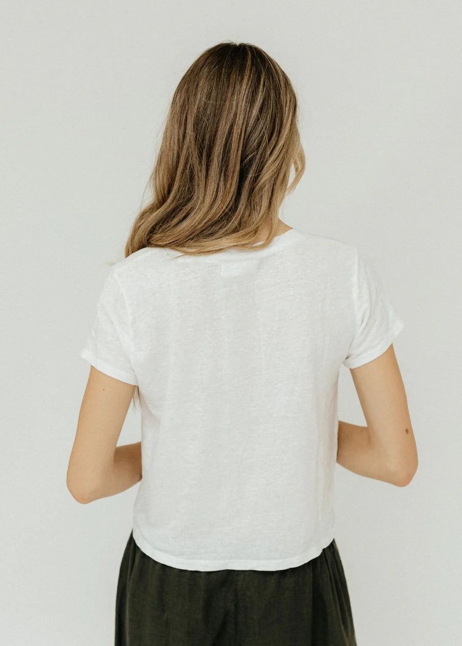 Amber Crop Tee - Women's Short Sleeve White T-Shirt for Summer, Casual & Streetwear | Perfect for Outfits, Beach & Daily Wear