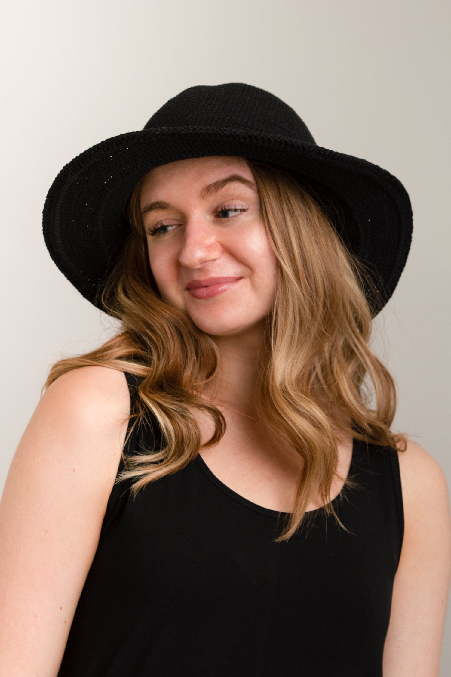 Premium Black Cotton Hat for Men & Women - Soft, Breathable & Stylish - Perfect for Outdoor Activities, Sports & Casual Wear