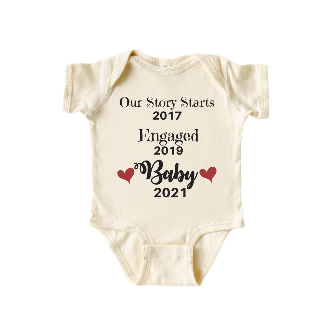 Personalized Pregnancy Announcement Onesie - Cute Husband Baby Reveal Gift for Family | Love Story Design in Cream | Perfect for Gender Reveal, Baby Shower & New Parent Gifts