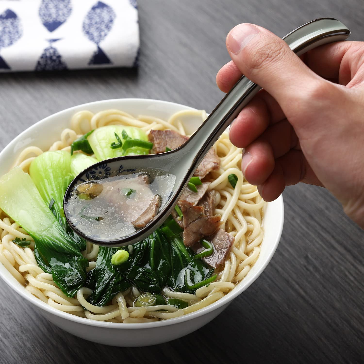 Premium Japanese Ceramic Soup Spoons Set of 4 - Long Handle Porcelain Asian Soup Spoons for Pho, Ramen, Noodles, Wonton & Dumplings - Ideal for Asian Cuisine, Restaurants & Home Dining (Model 2)