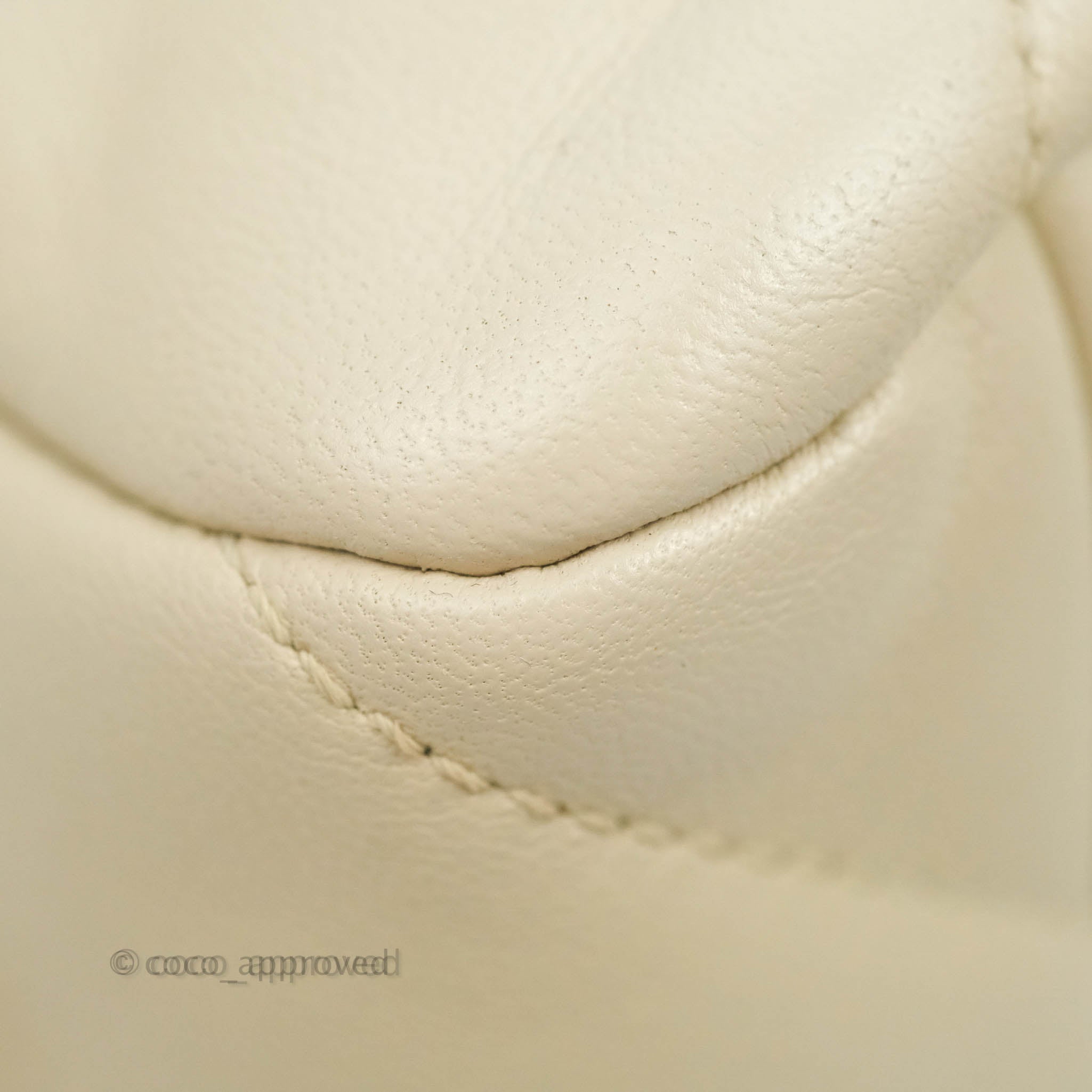 Chanel 19 Medium Flap Bag in Beige Cream Goatskin Leather with Mixed Hardware - Luxury Designer Handbag for Women, Perfect for Work, Travel and Special Occasions