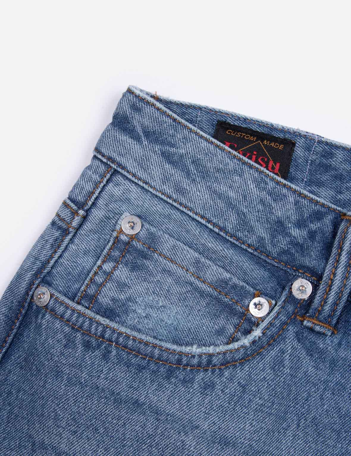 Stylish Seagull & Heart Embossed Slim Fit Jeans for Women - Trendy High Waist Denim Pants for Casual Wear & Date Nights