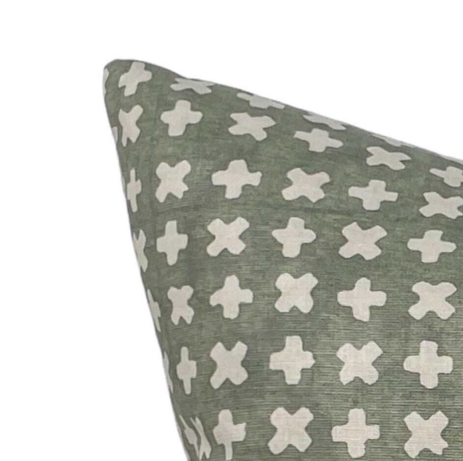 Bastideaux Bogo Ready to Ship - Stylish Mountain Path Design for Outdoor Adventures & Casual Wear