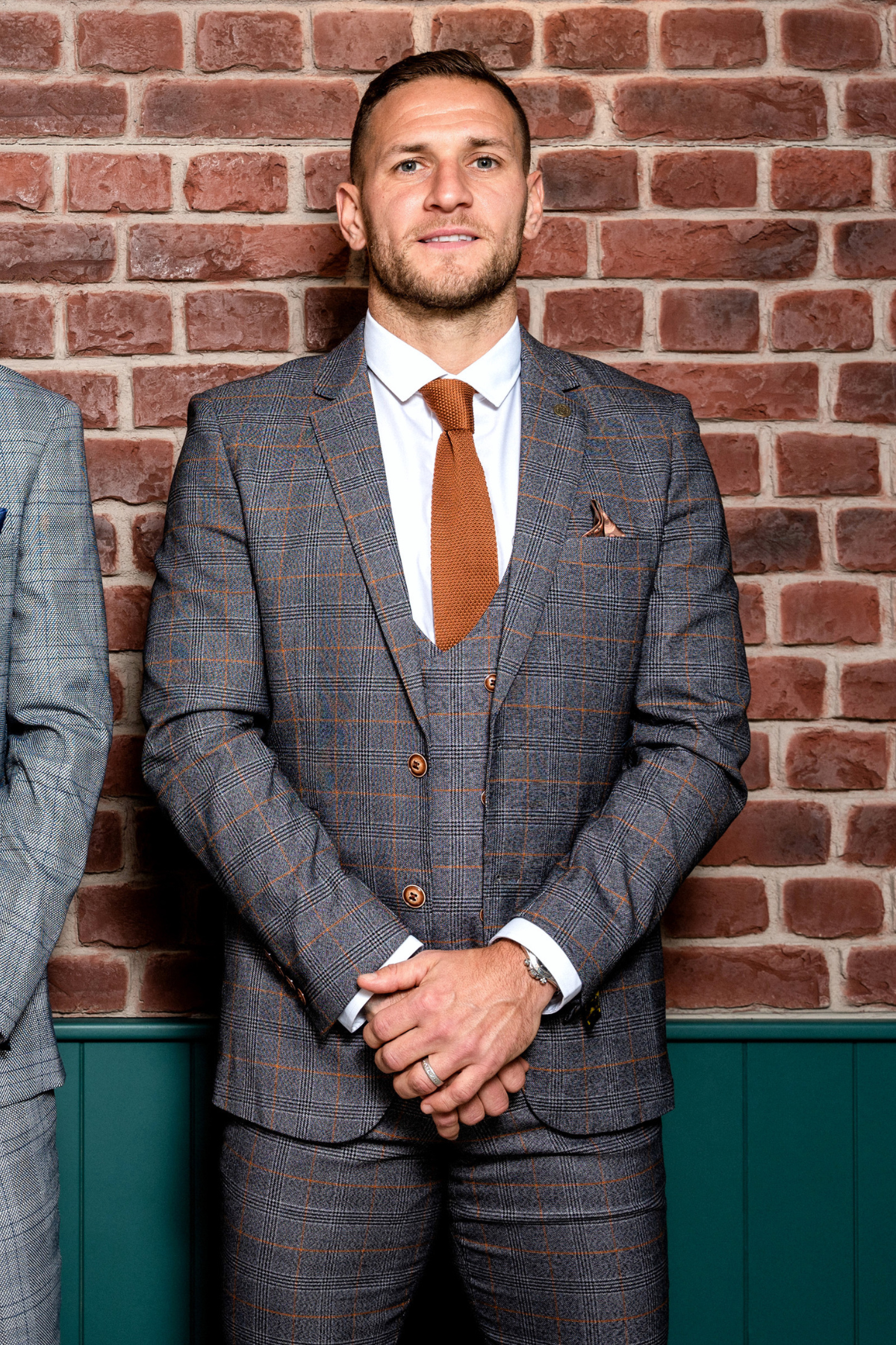 Billy Sharp Jenson Grey Check Suit - Sheffield United FC Player Outfit for Matchday, Gameday & Fan Events - Premium Football Suit for Men