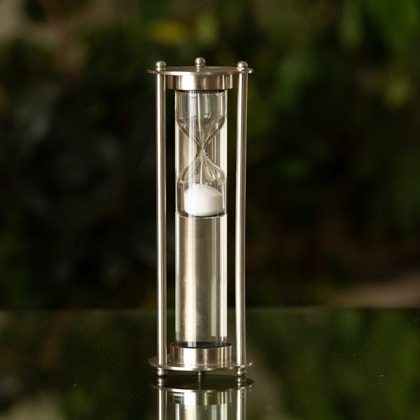 Premium Metal Liquid Hourglass - 3 Minute Sand Timer for Desk Decor, Meditation, Yoga & Stress Relief - Elegant Home Office Decoration & Mindfulness Tool