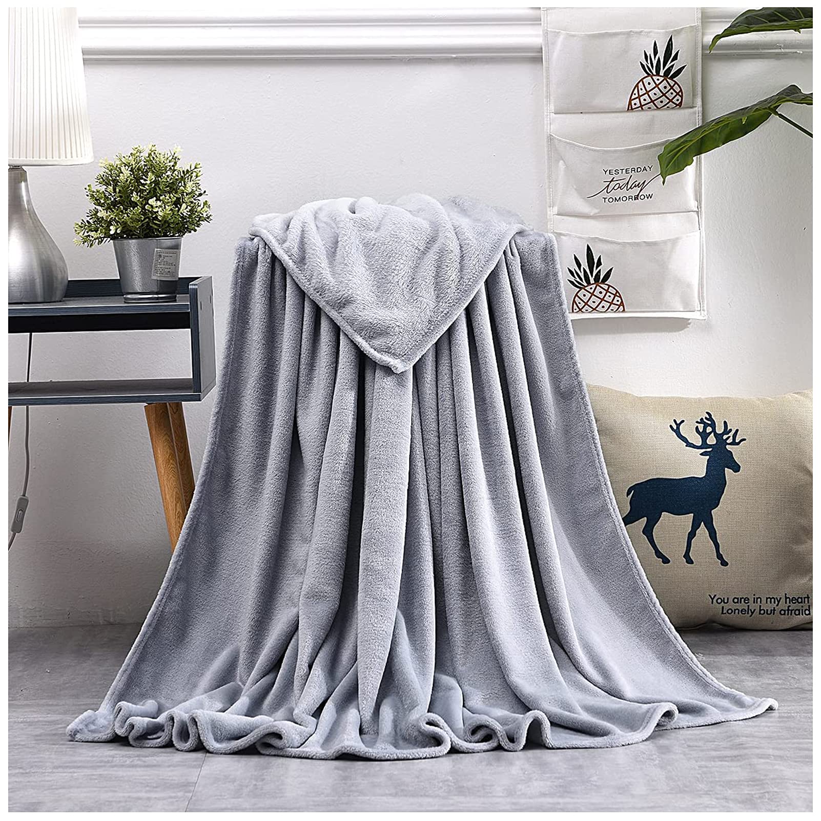YSDQ Flannel Fleece Microfiber Throw Blanket - Ultra Soft & Warm Chunky Knitted Blanket for Sofa, Bed, Chair - Perfect for Home, Office, Travel & Airplane Use