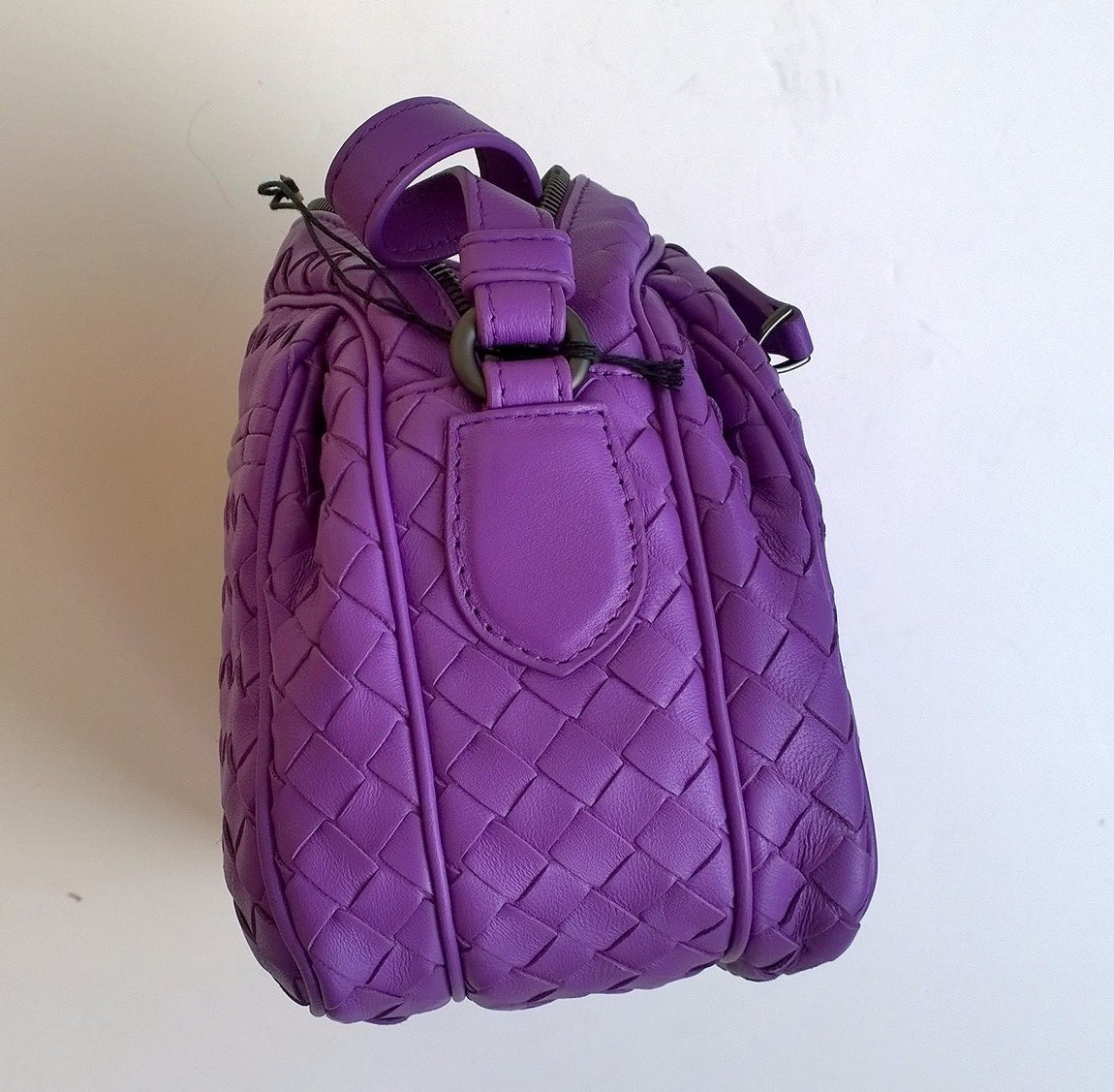 Bottega Veneta Purple Woven Leather Crossbody Bag for Women - Luxury Designer Handbag Perfect for Evening Events, Date Nights & Travel Accessories