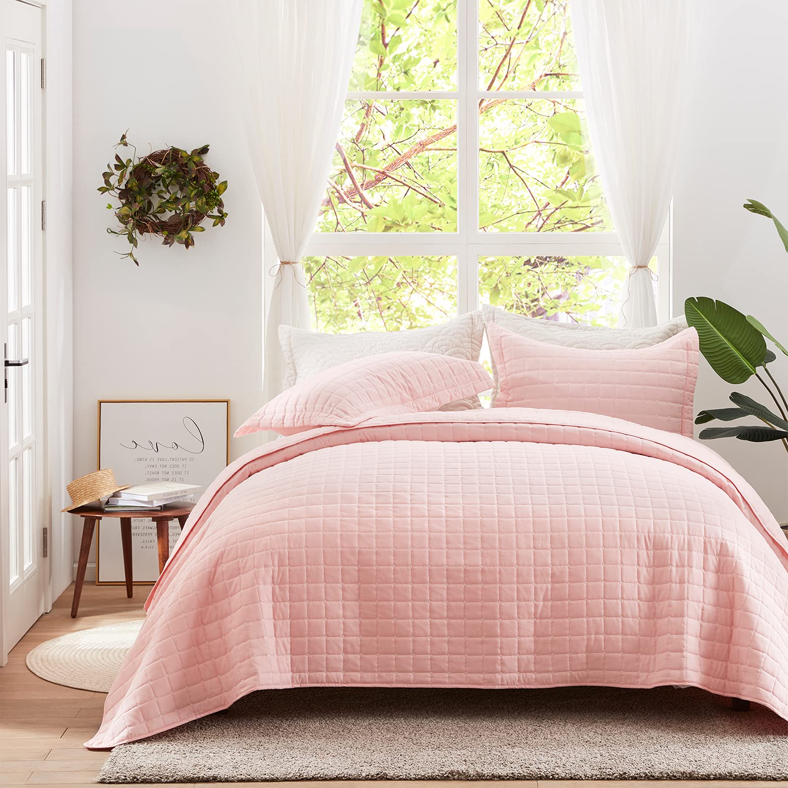 SunStyle Lightweight Queen Size Quilt Set - Pink Square Pattern Bedspread Coverlet for Bedroom Decor | Perfect for Master Bedroom, Guest Room & Cozy Home Styling