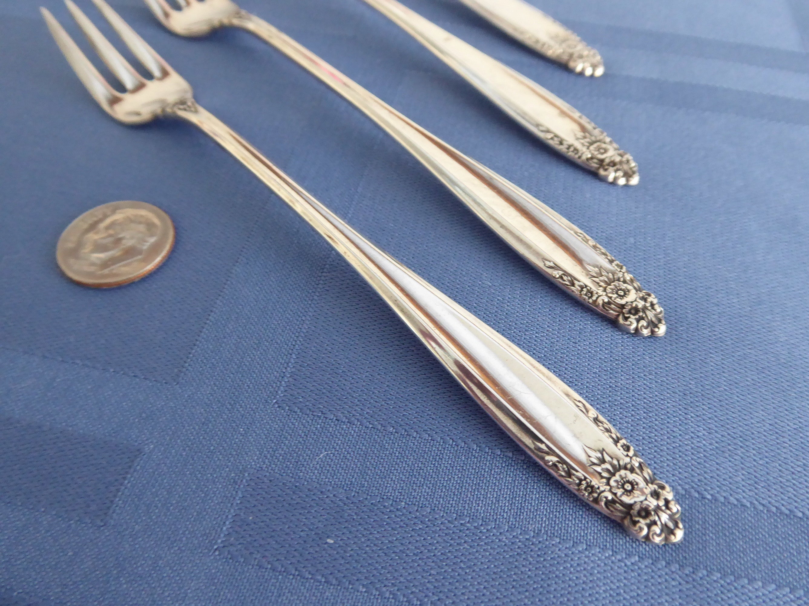 Vintage 1930s Sterling Silver Cocktail & Seafood Forks Set of 4 - International Prelude Collection - Elegant Tableware for Parties, Weddings & Fine Dining