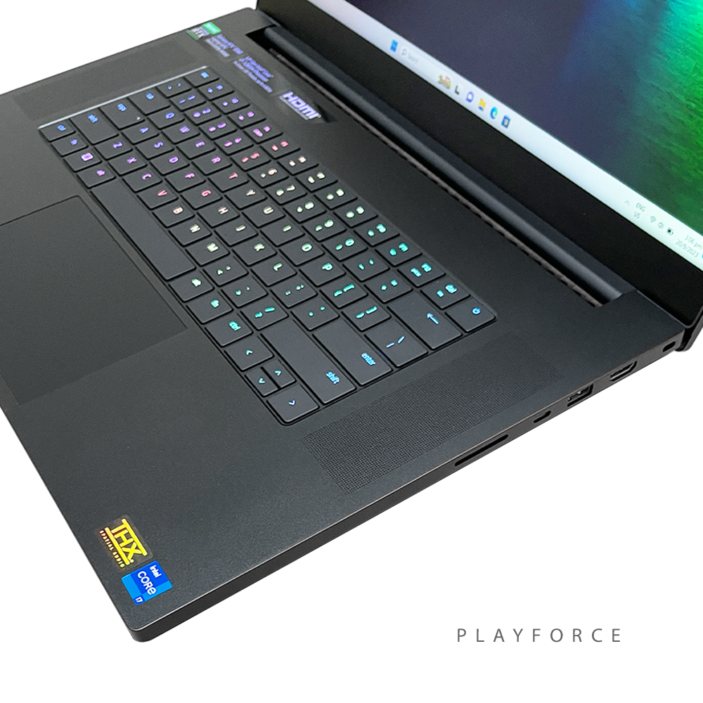 Razer Blade 17 Gaming Laptop 2022 - Intel i7-12800H, NVIDIA RTX 3060, 32GB RAM, 1TB SSD, 17