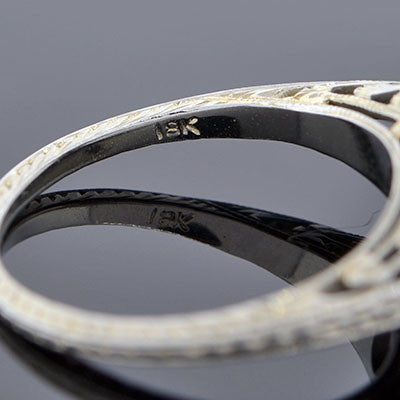 Art Deco 18kt Gold Diamond Engagement Ring for Women - 0.28 Carat Vintage Style Wedding Band - Perfect for Proposals, Anniversaries & Special Occasions