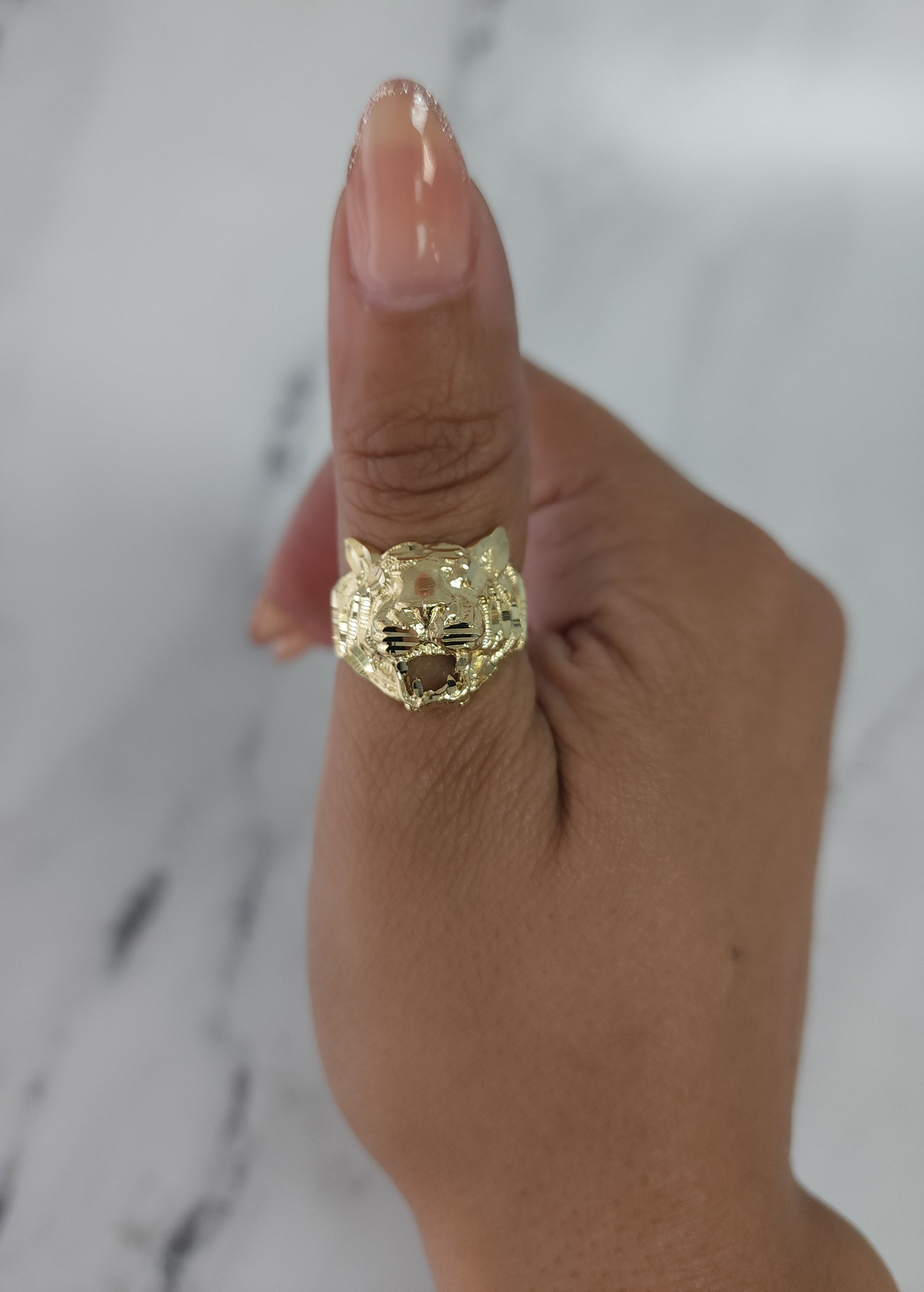 14k Yellow Gold Lion Ring with Diamond Cuts - Elegant Statement Jewelry for Men & Women, Perfect for Gifts, Weddings, and Special Occasions