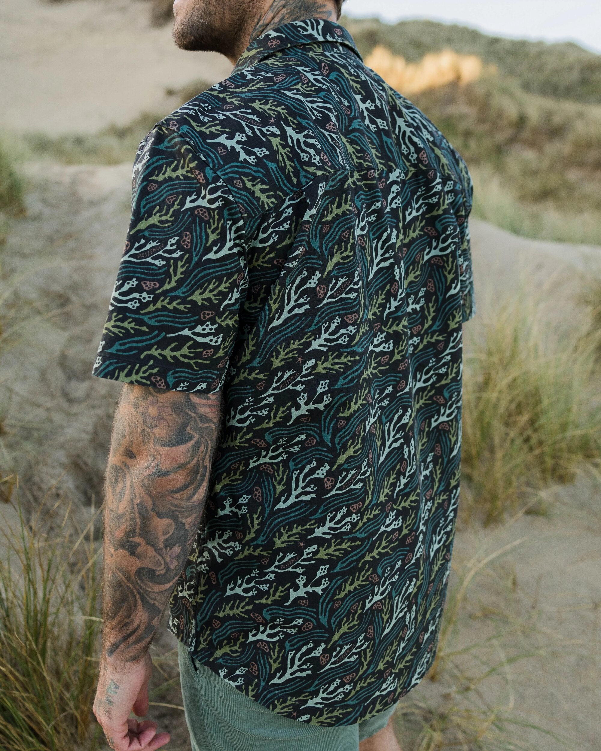 Way Ripstop Short Sleeve Shirt for Men - Lightweight Quick-Dry Outdoor Performance Shirt in Ocean Current Black - Perfect for Hiking, Camping & Travel Adventures